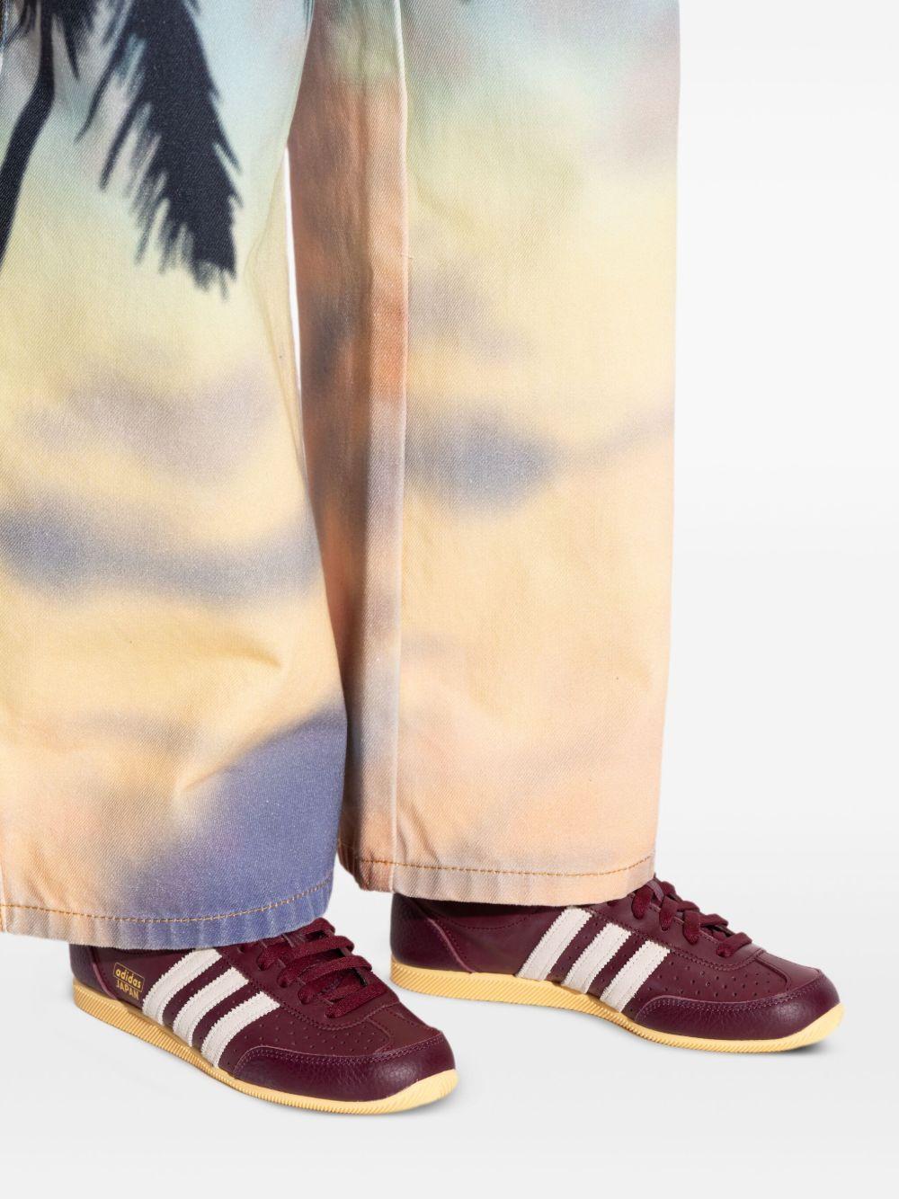 Japan Decon sneakers Product Image