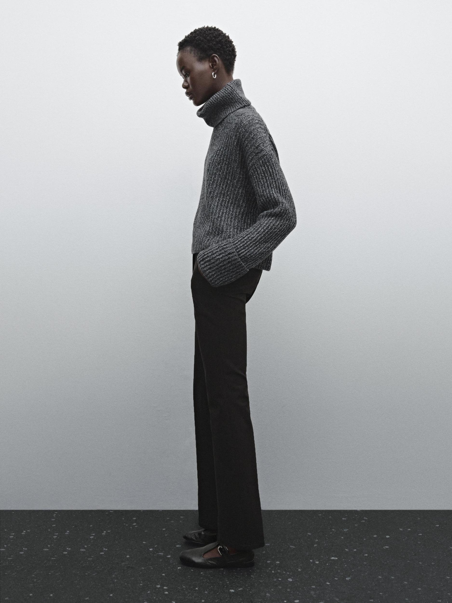 Low-rise slim fit flared trousers Product Image