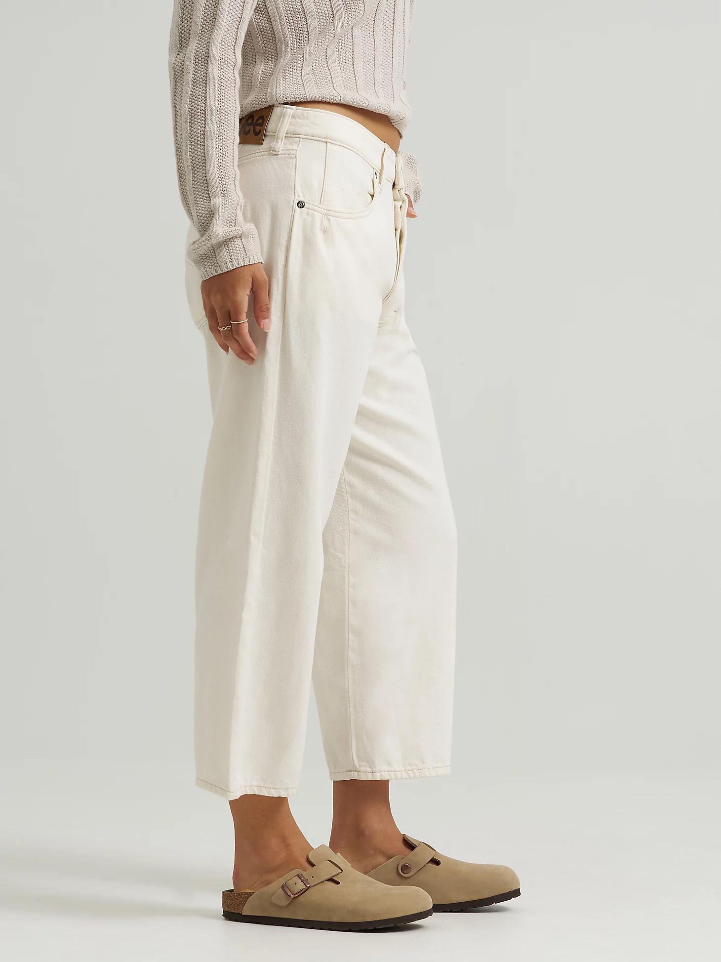 Women's Loose Crop Button-Fly Jean | Women's Capris & Crops | Lee® Product Image