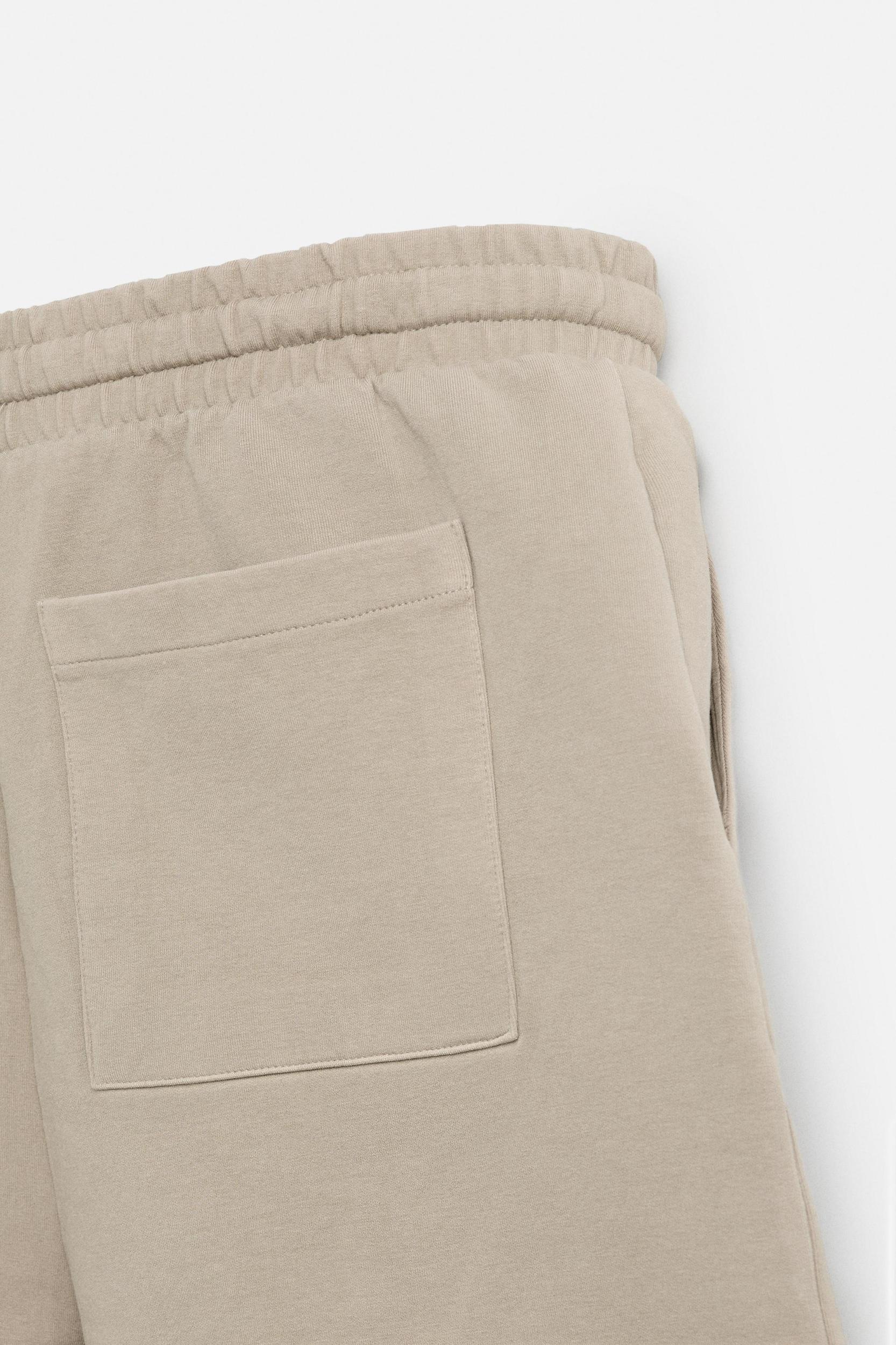 REGULAR FIT JOGGER SHORTS Product Image