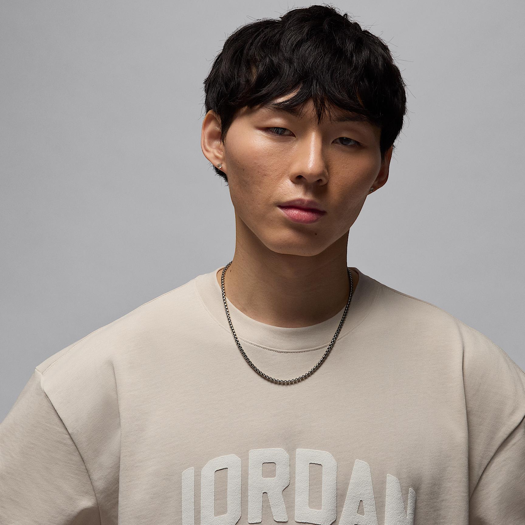 Men's Jordan Flight Essentials T-Shirt Product Image