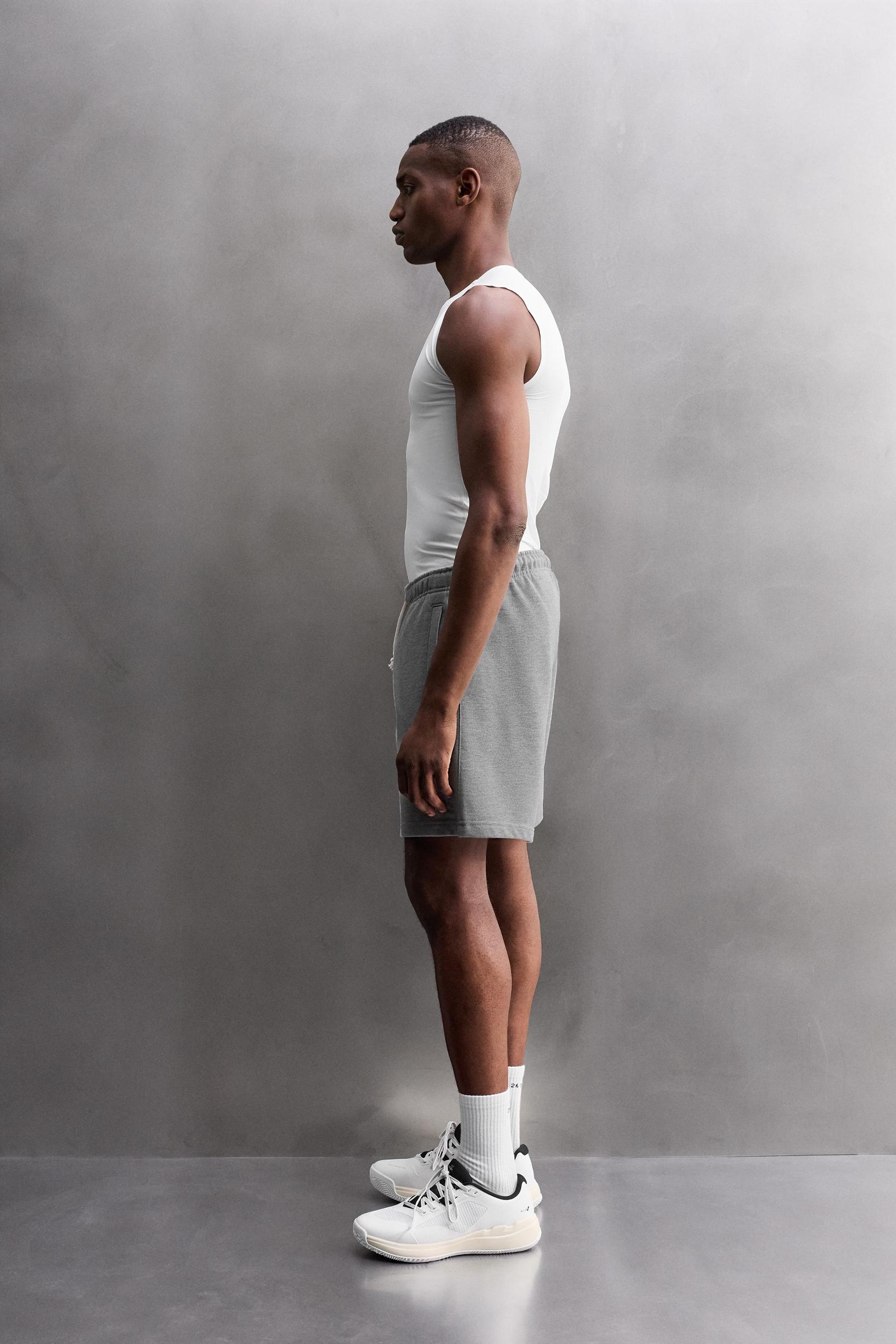 JOGGER SHORTS Product Image