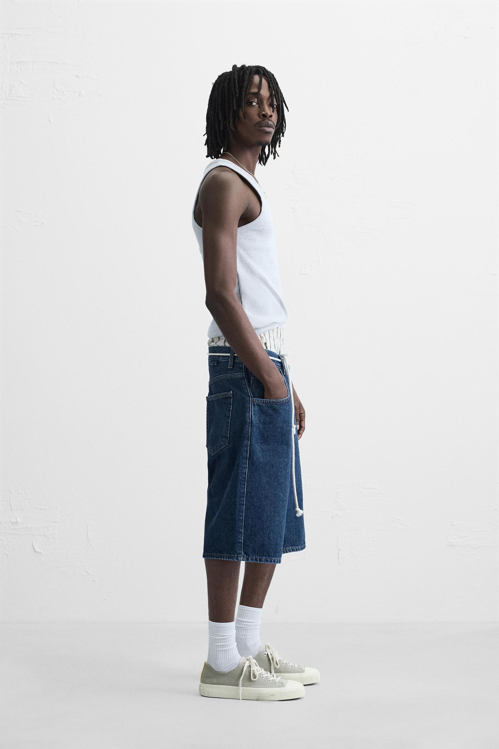 BAGGY FIT DENIM SHORTS Product Image