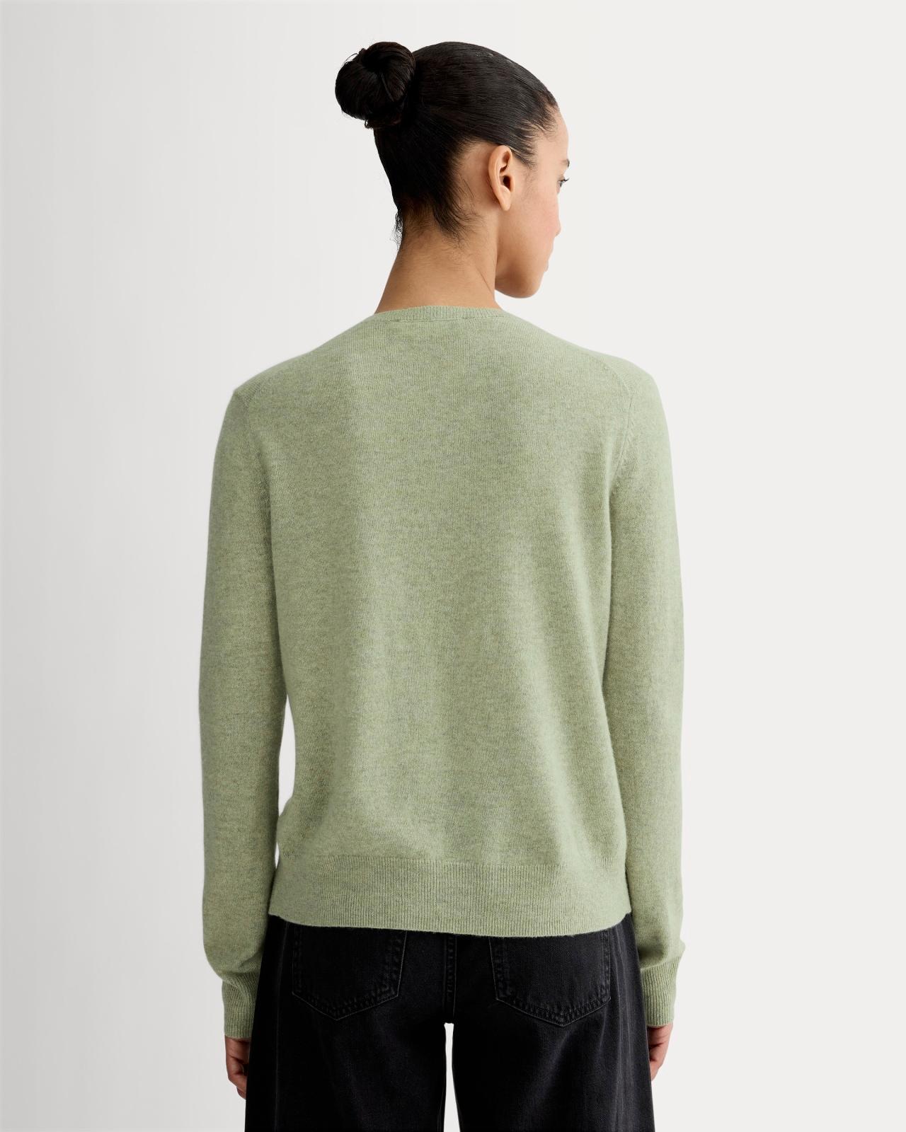 The Classic Cardigan in Cashmere Product Image