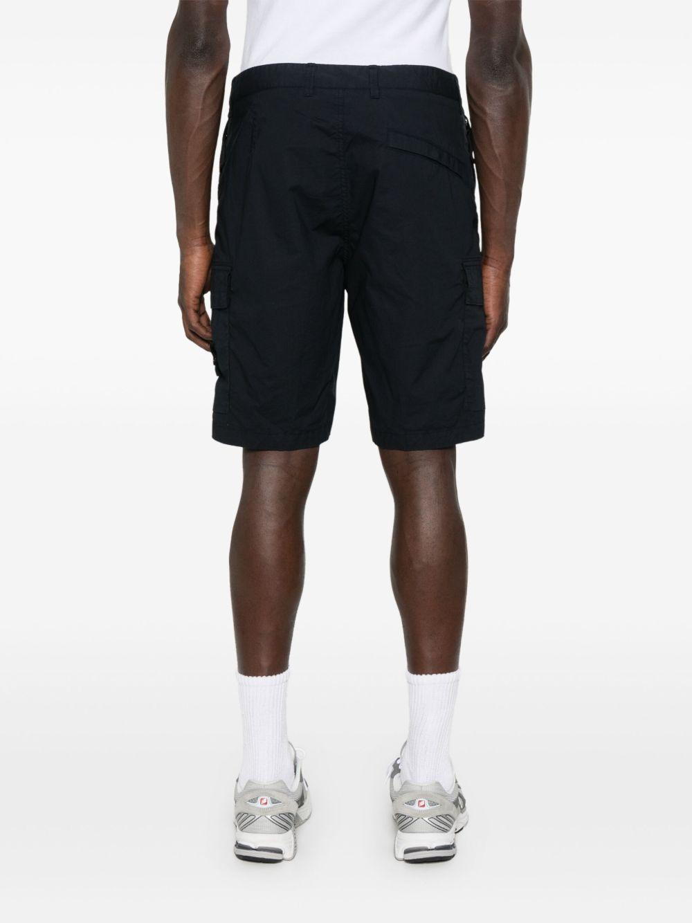 Compass-badge shorts Product Image