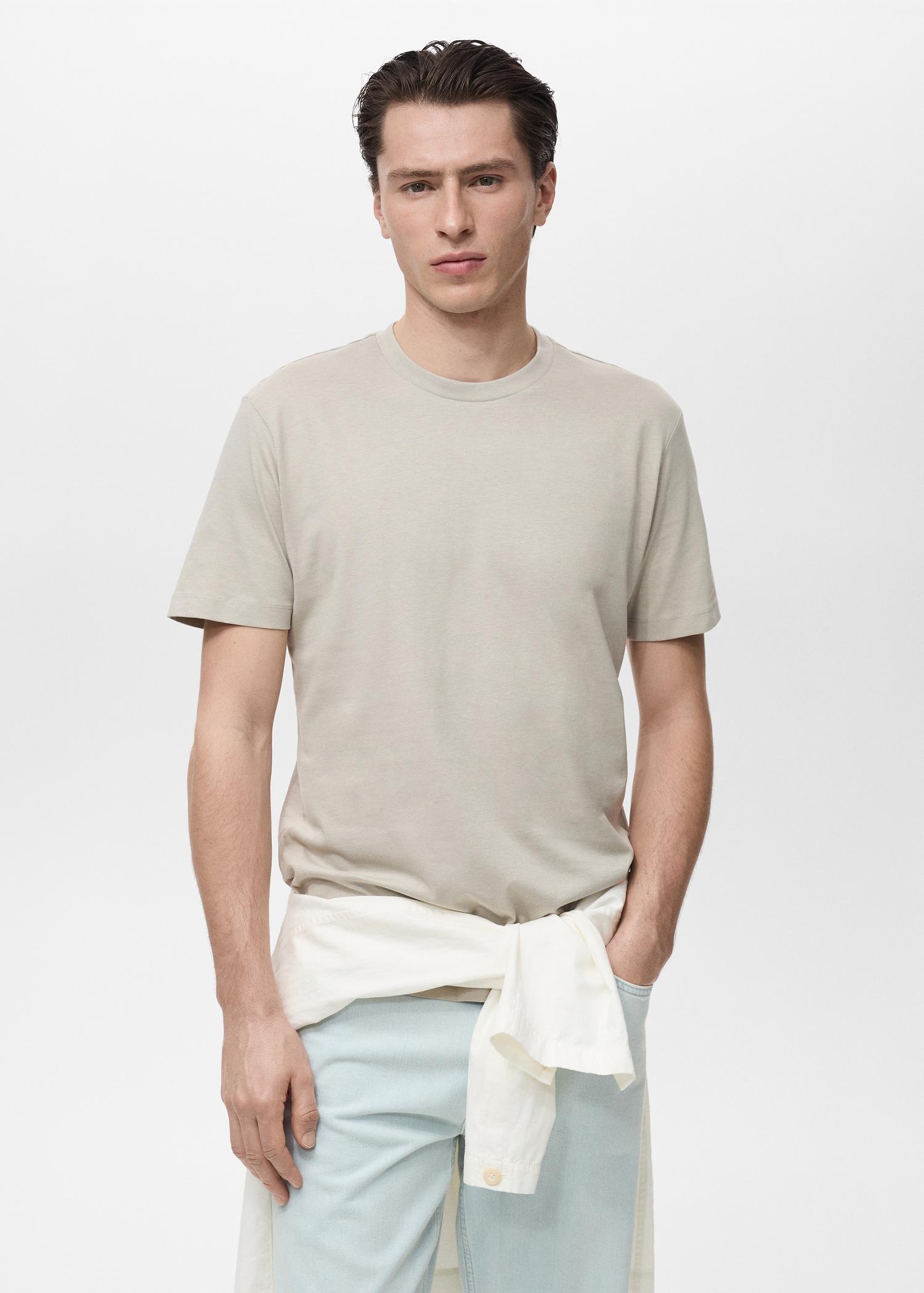 100% cotton slim-fit t-shirt - Men | MANGO USA Product Image