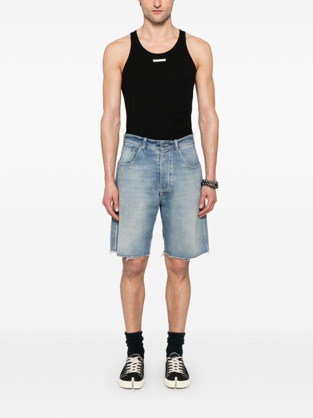 cut-off denim shorts Product Image