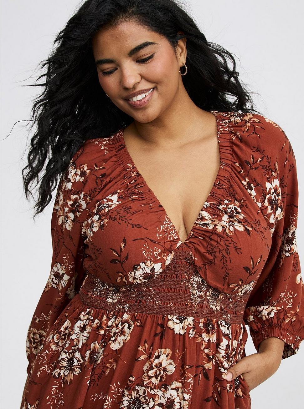 Maxi V-Neck Raglan-Sleeve Dress Product Image