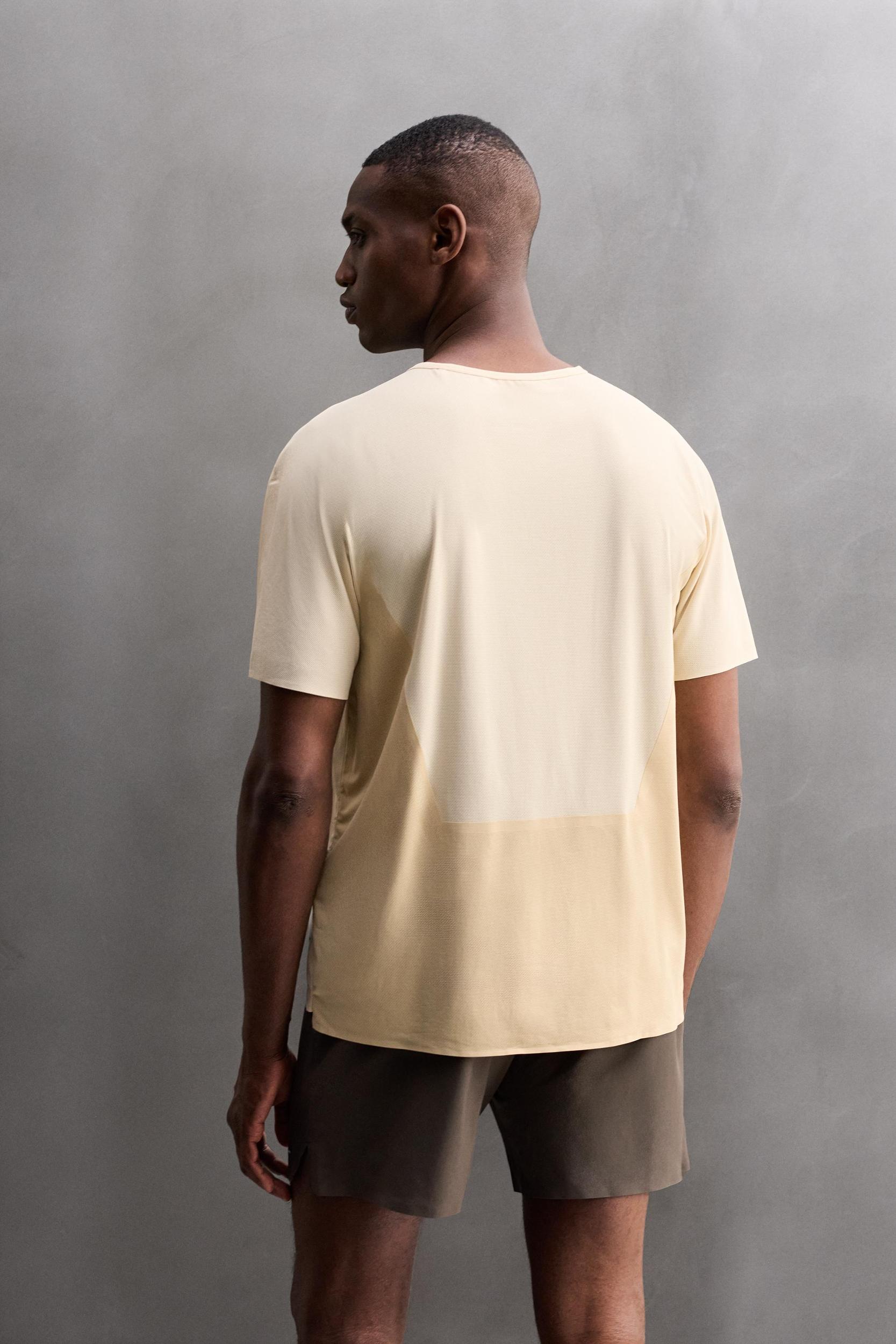 COLOR BLOCK TECHNICAL T-SHIRT Product Image
