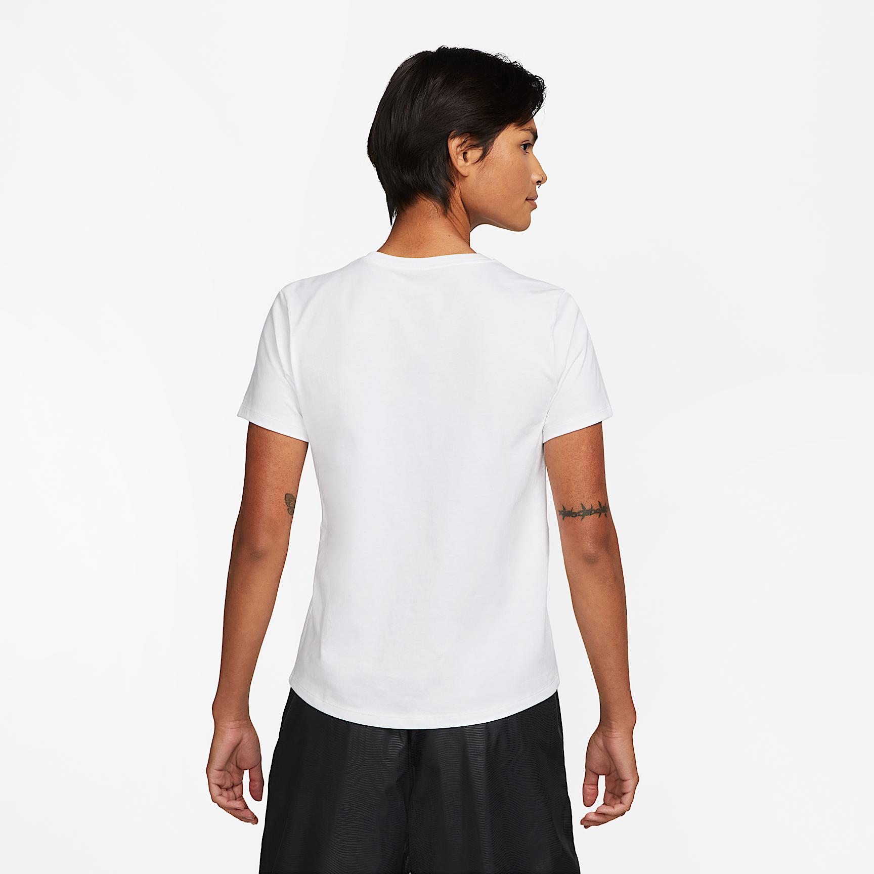Women's Nike Sportswear Essentials Logo Tee,  Product Image