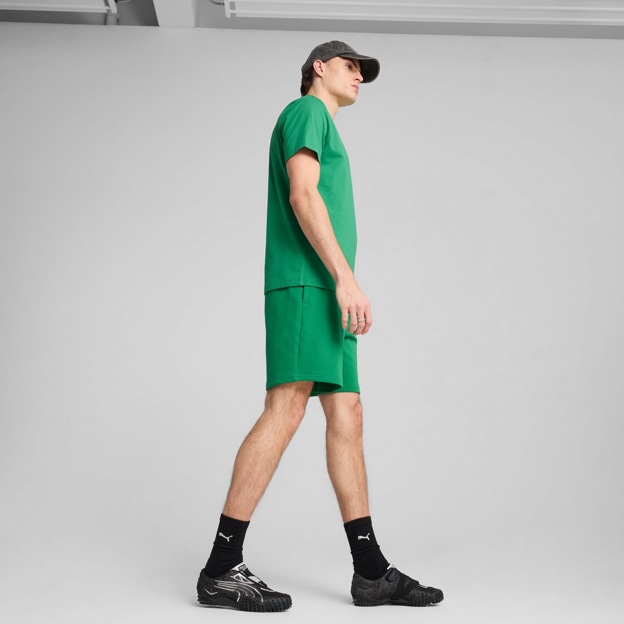 WARDROBE ESSENTIALS Men's Relaxed 7" Shorts Product Image