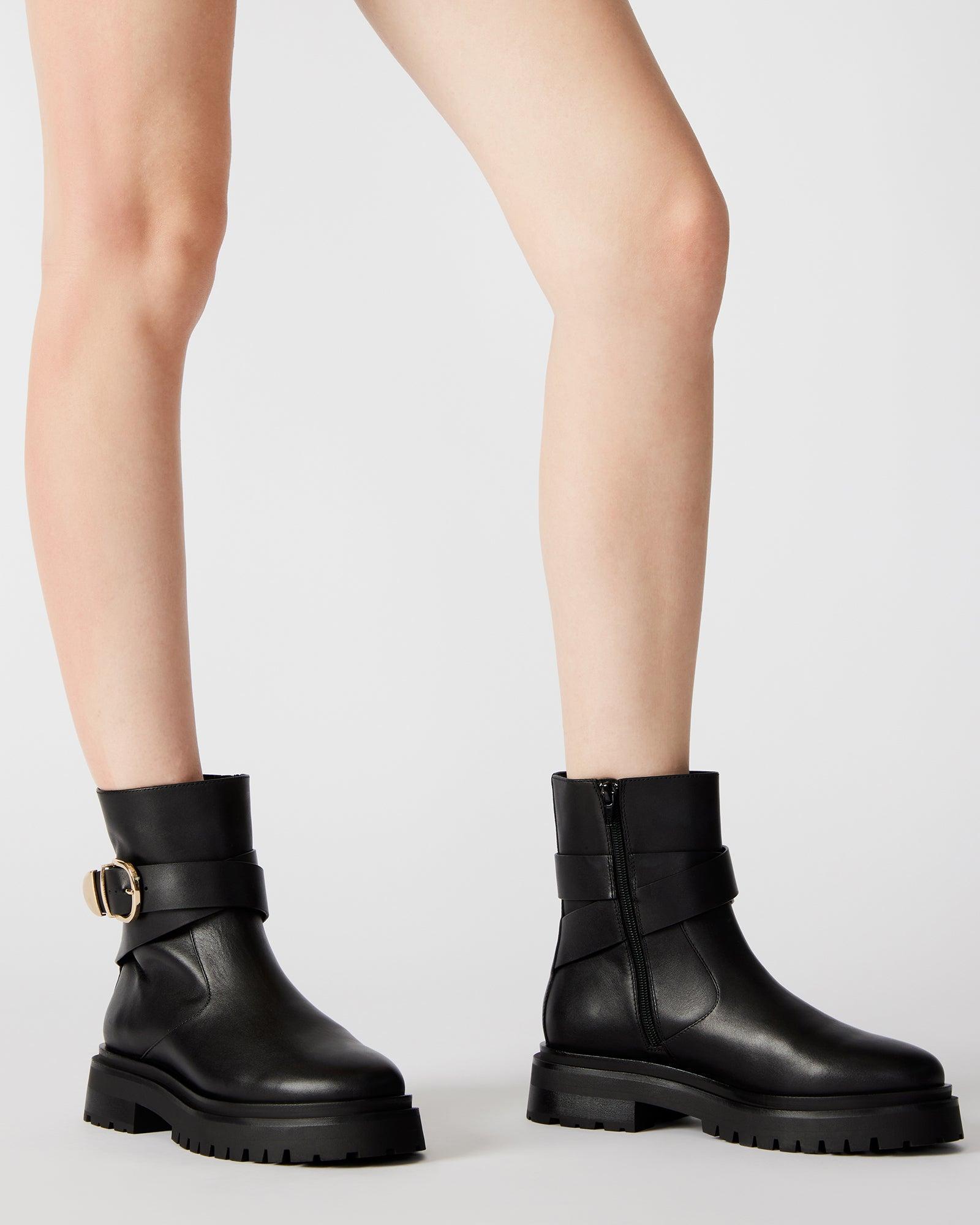 LONNY BLACK LEATHER - SM REBOOTED Female Product Image