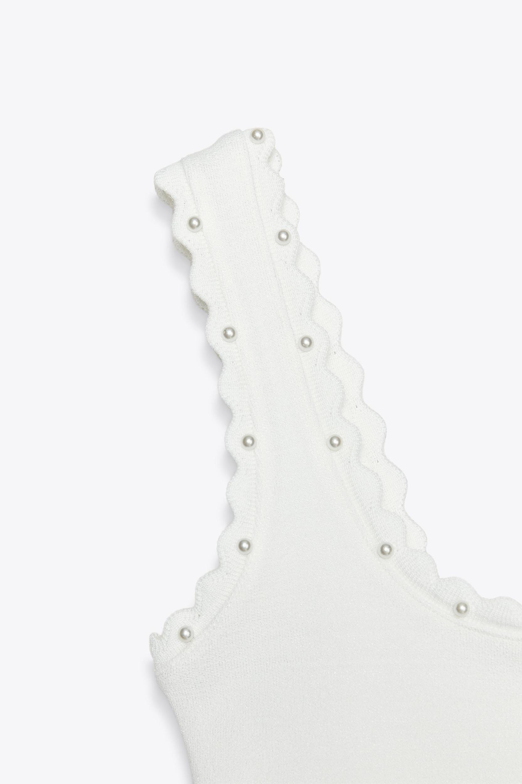 PEARL KNIT TOP Product Image