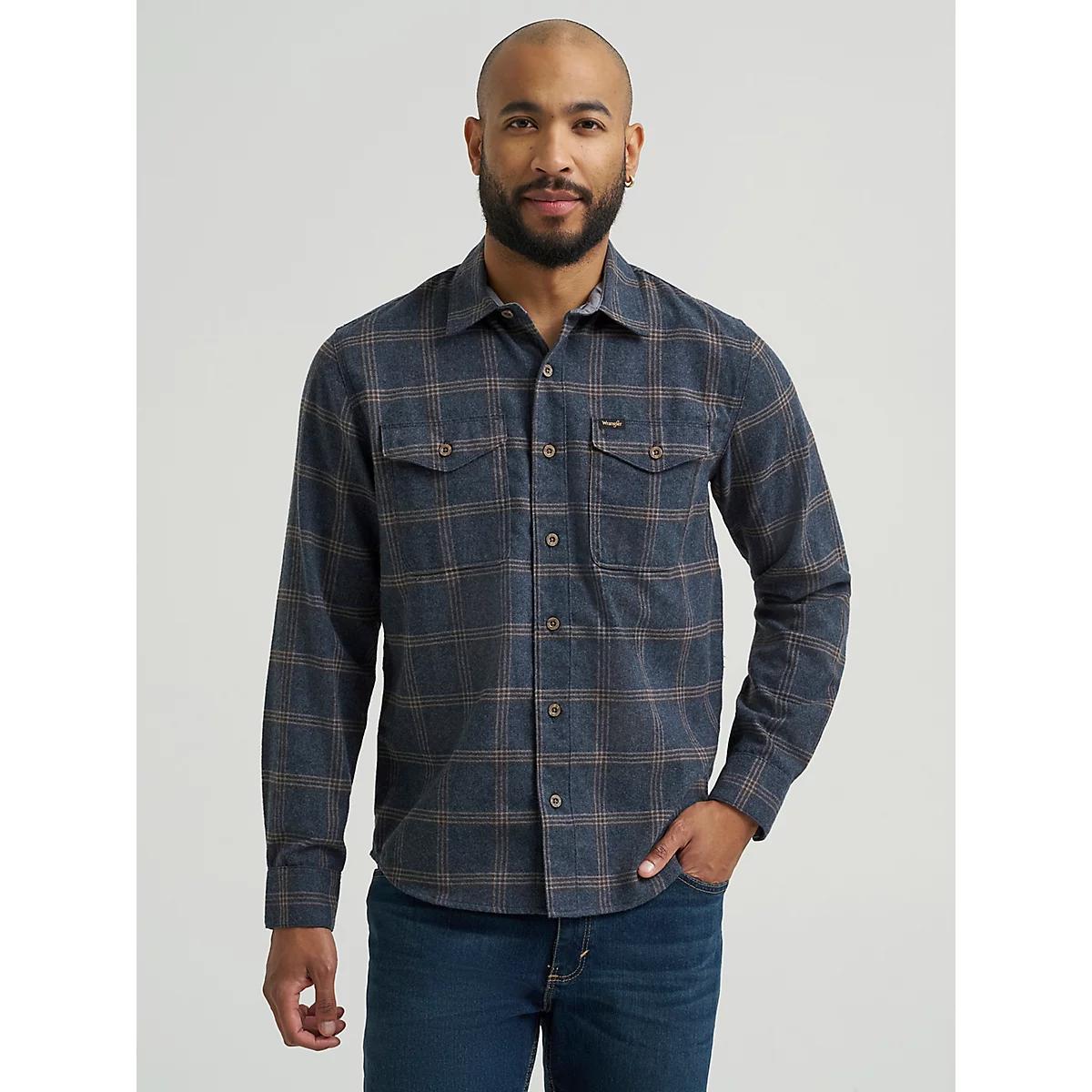 Men's Wrangler® Flannel Plaid Shirt in Dark Sapphire Product Image