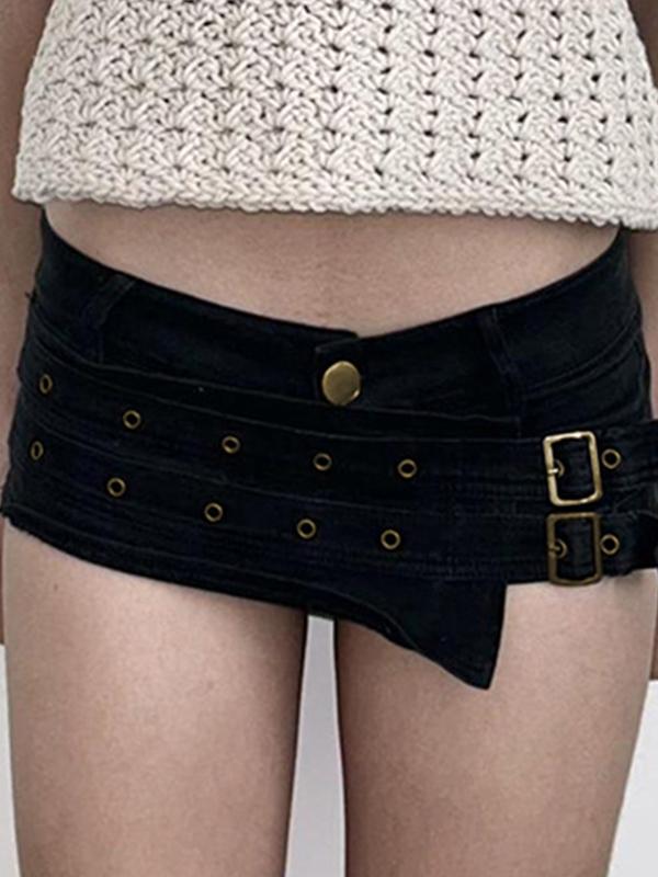 Buckle Belt Shorts Product Image