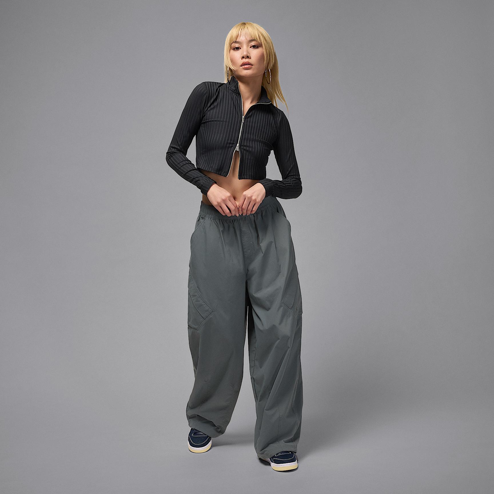 Womens Jordan Flight Chicago Parachute Pants | HM6144-068 Product Image