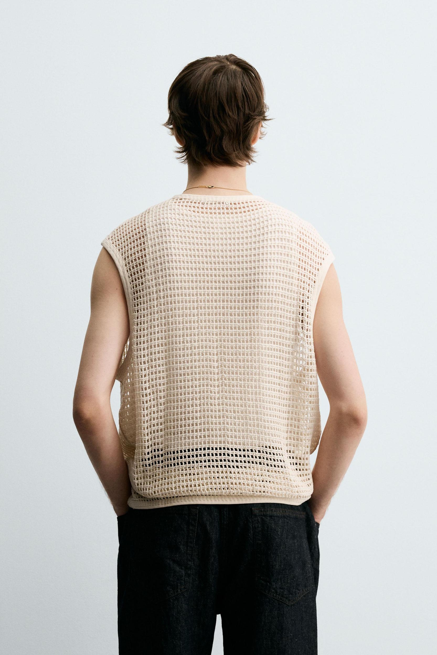 CROCHET TEXTURED T-SHIRT Product Image