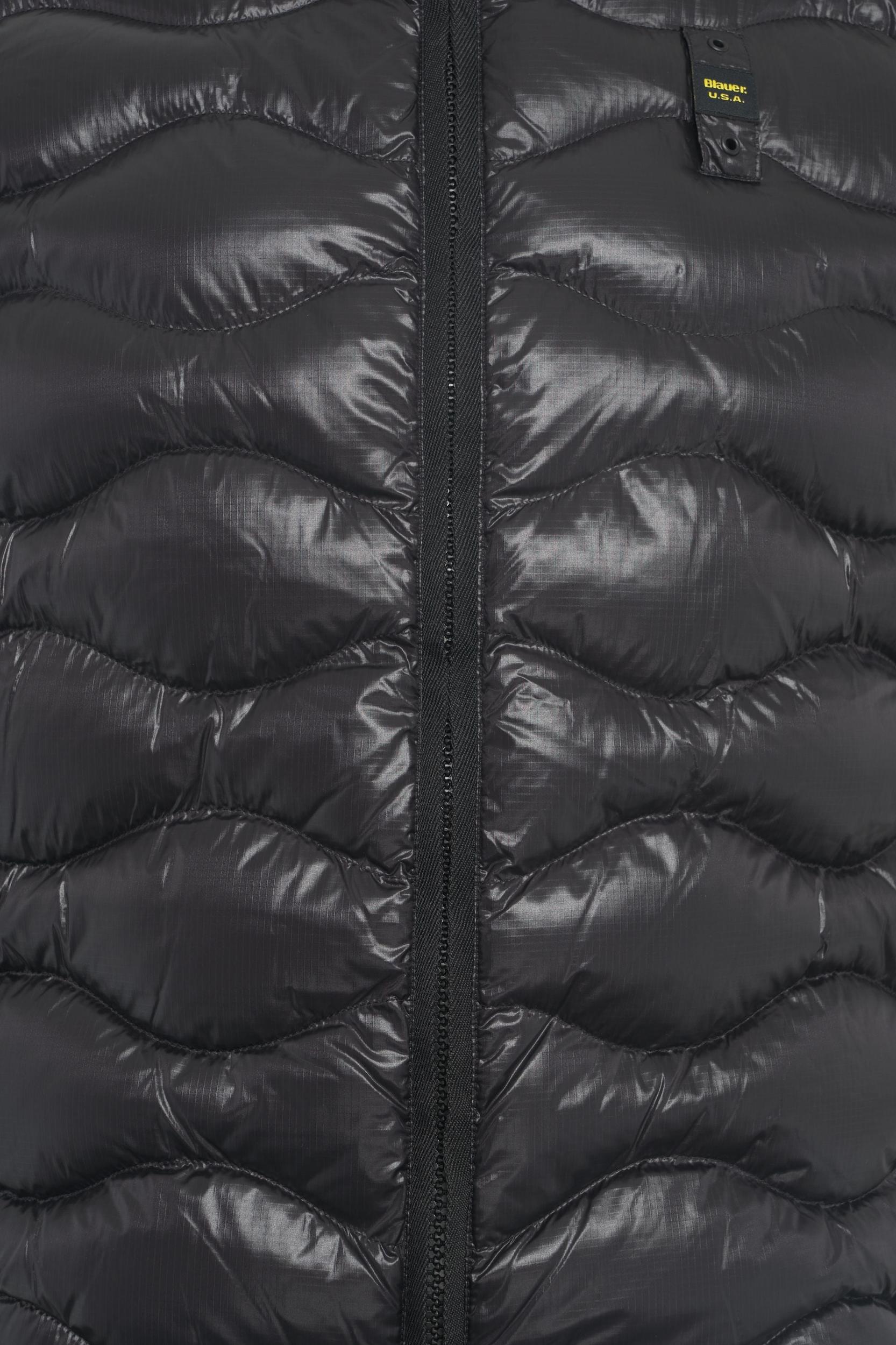 Quilted gilet Product Image