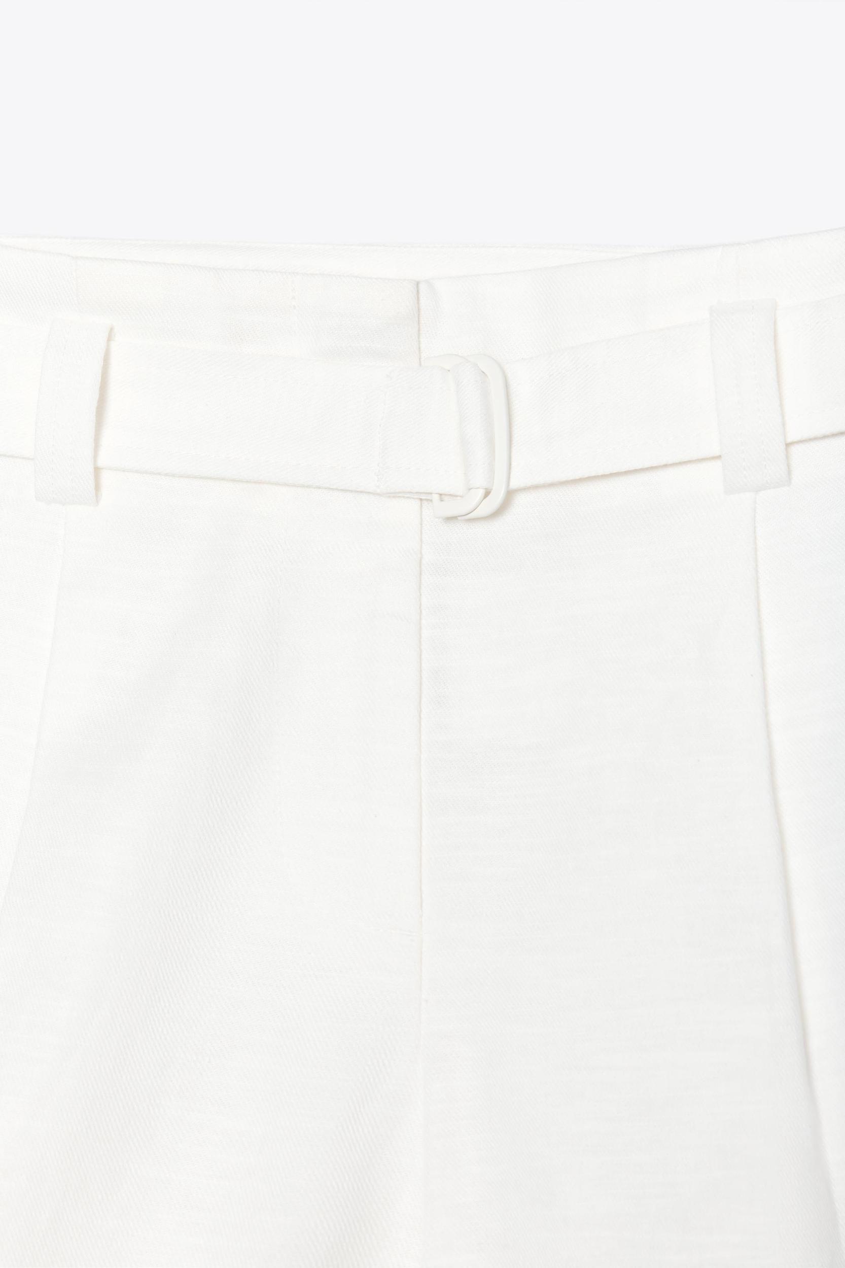 BELTED BERMUDA SHORTS Product Image