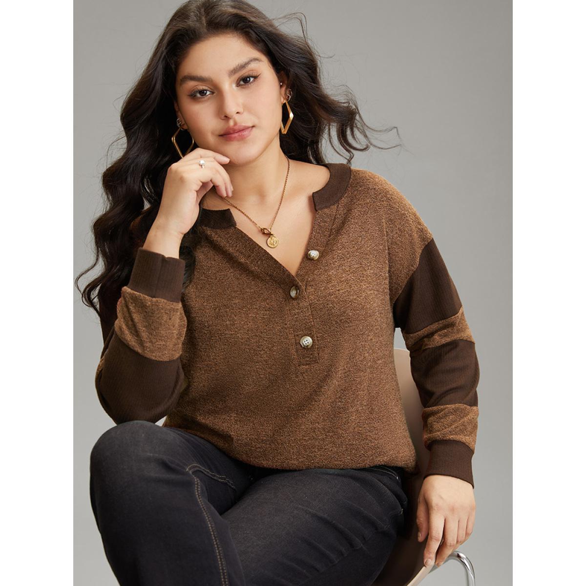 Plus Size Contrast Patchwork Notched Button Up T-shirt DarkBrown Women Casual Contrast Plain Notched collar Dailywear T-shirts BloomChic 26/4X Product Image