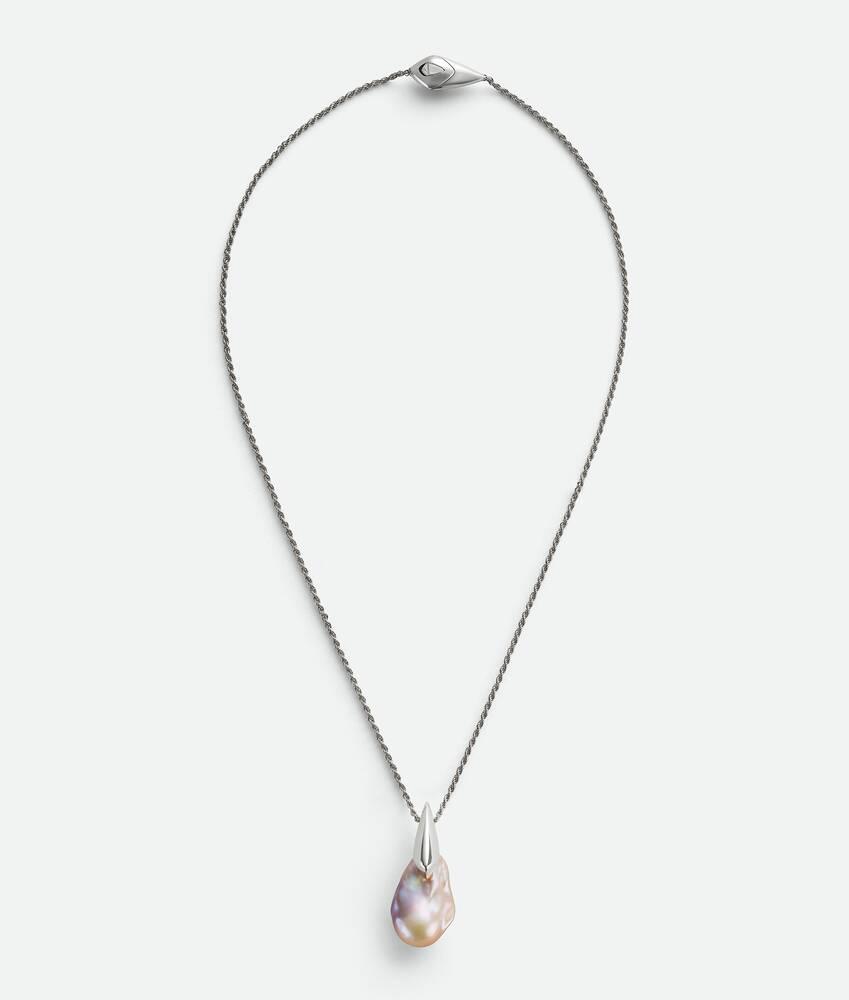 Women's Pearl Pendant in Natural pink Product Image