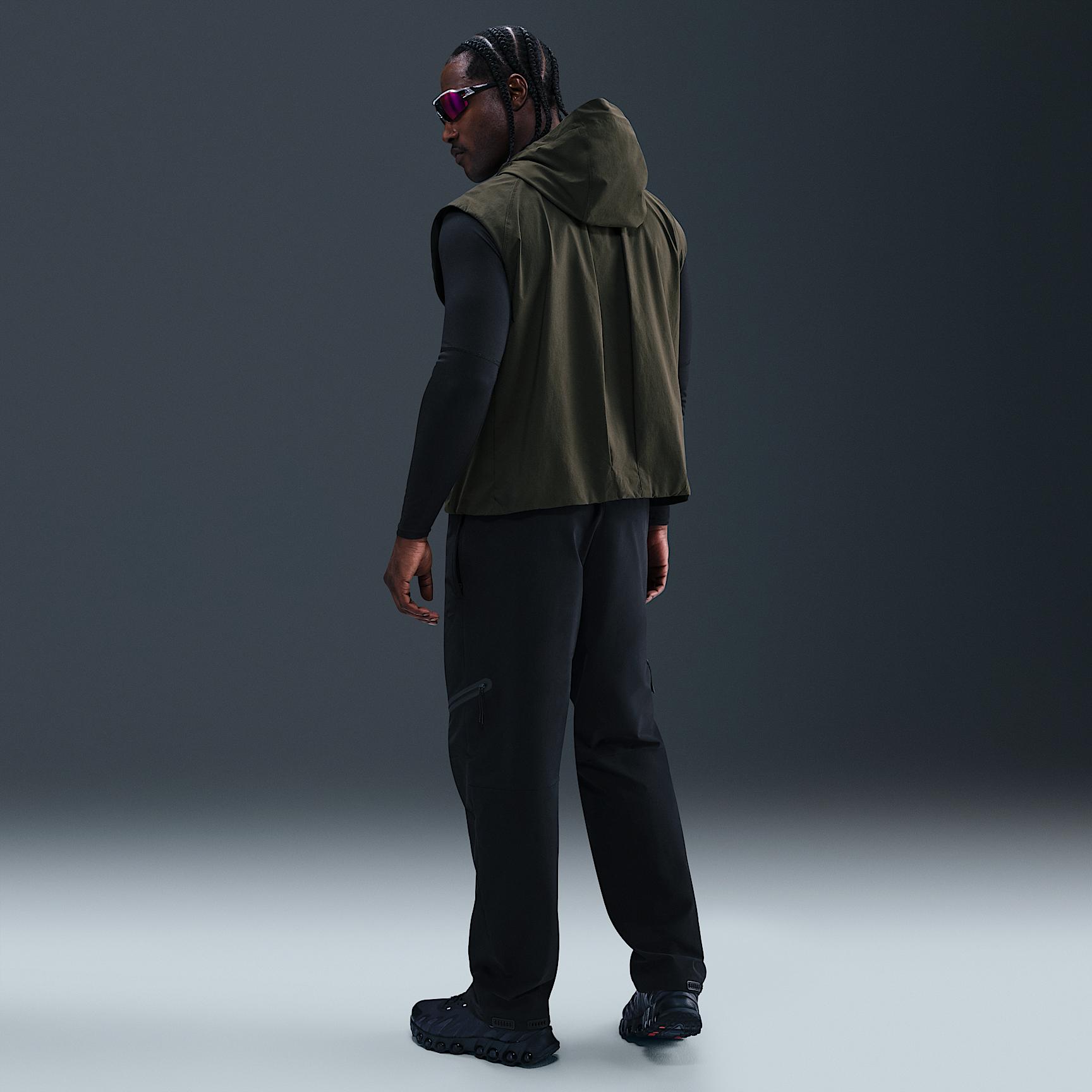 Nike Mens Tech Dri-FIT Woven Windrunner Vest | HV0982-355 Product Image