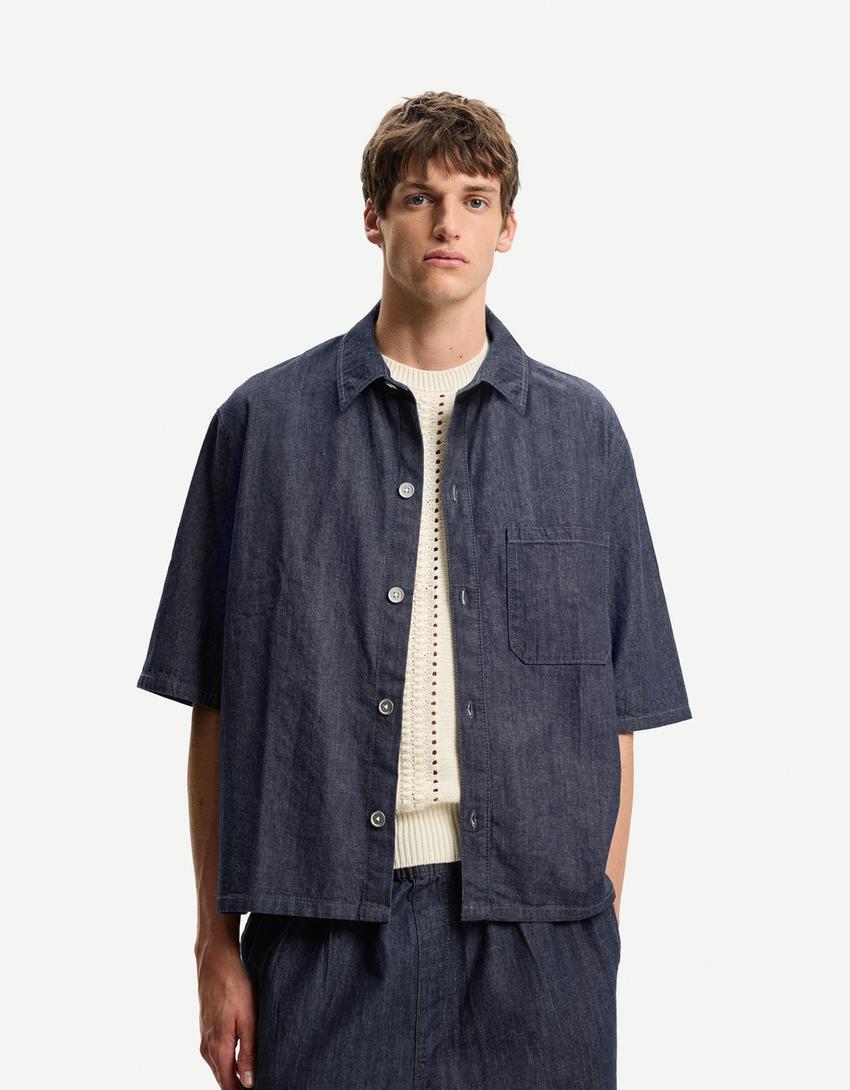 Short sleeve denim shirt Product Image