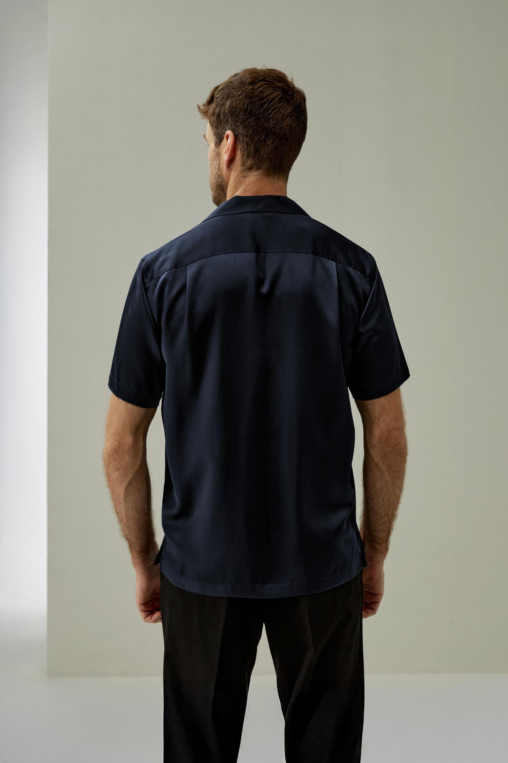Men's Silk Camp Shirt Product Image
