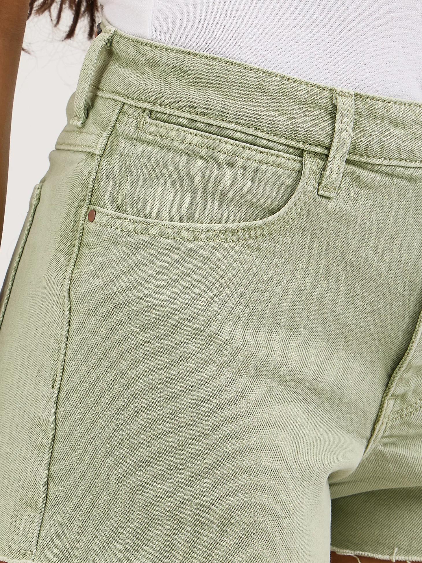 Women's Vintage Cut-Off Short | Women's SHORTS & SKIRTS | Wrangler® Product Image