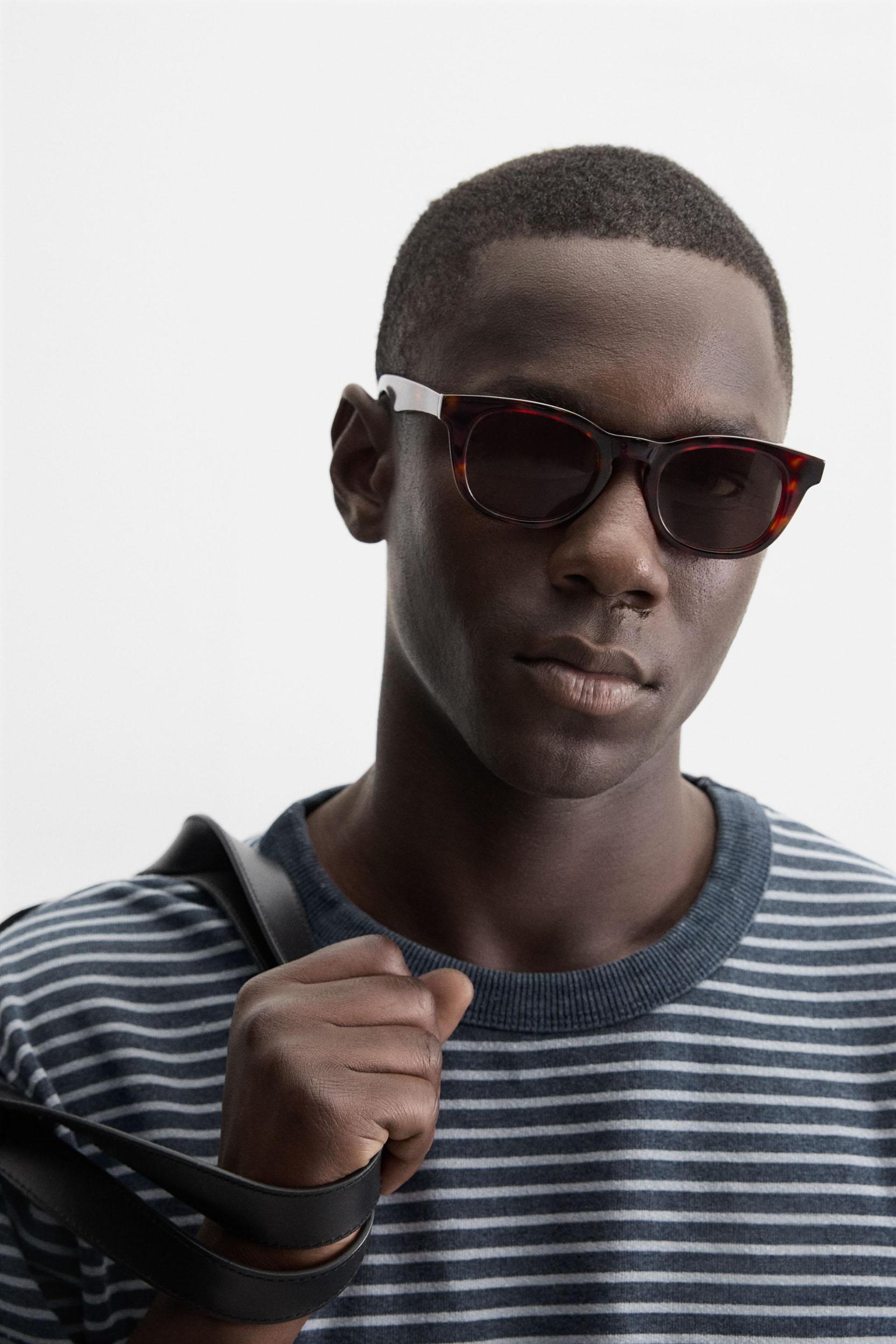 STRIPED JACQUARD SWEATSHIRT Product Image