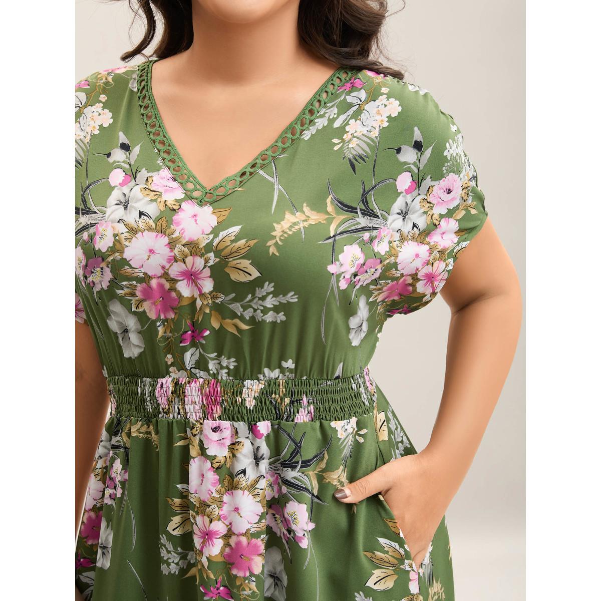 Plus Size Floral Print Lace Trim Pockets Maxi Dress Greenbean Women Elegant Woven ribbon&lace trim V-neck Cap Sleeve Curvy BloomChic 12/L Product Image