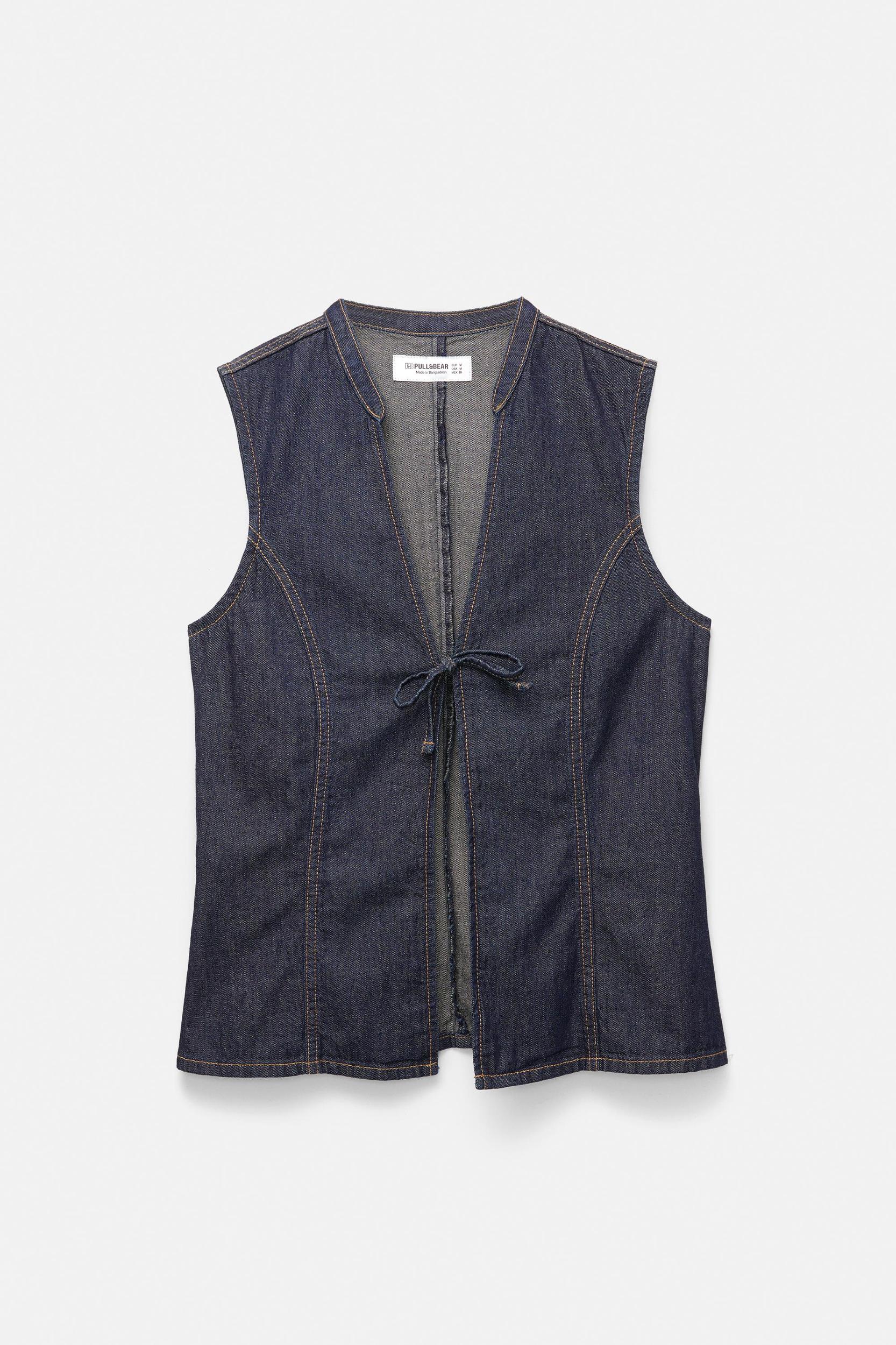 Denim top with bows Product Image