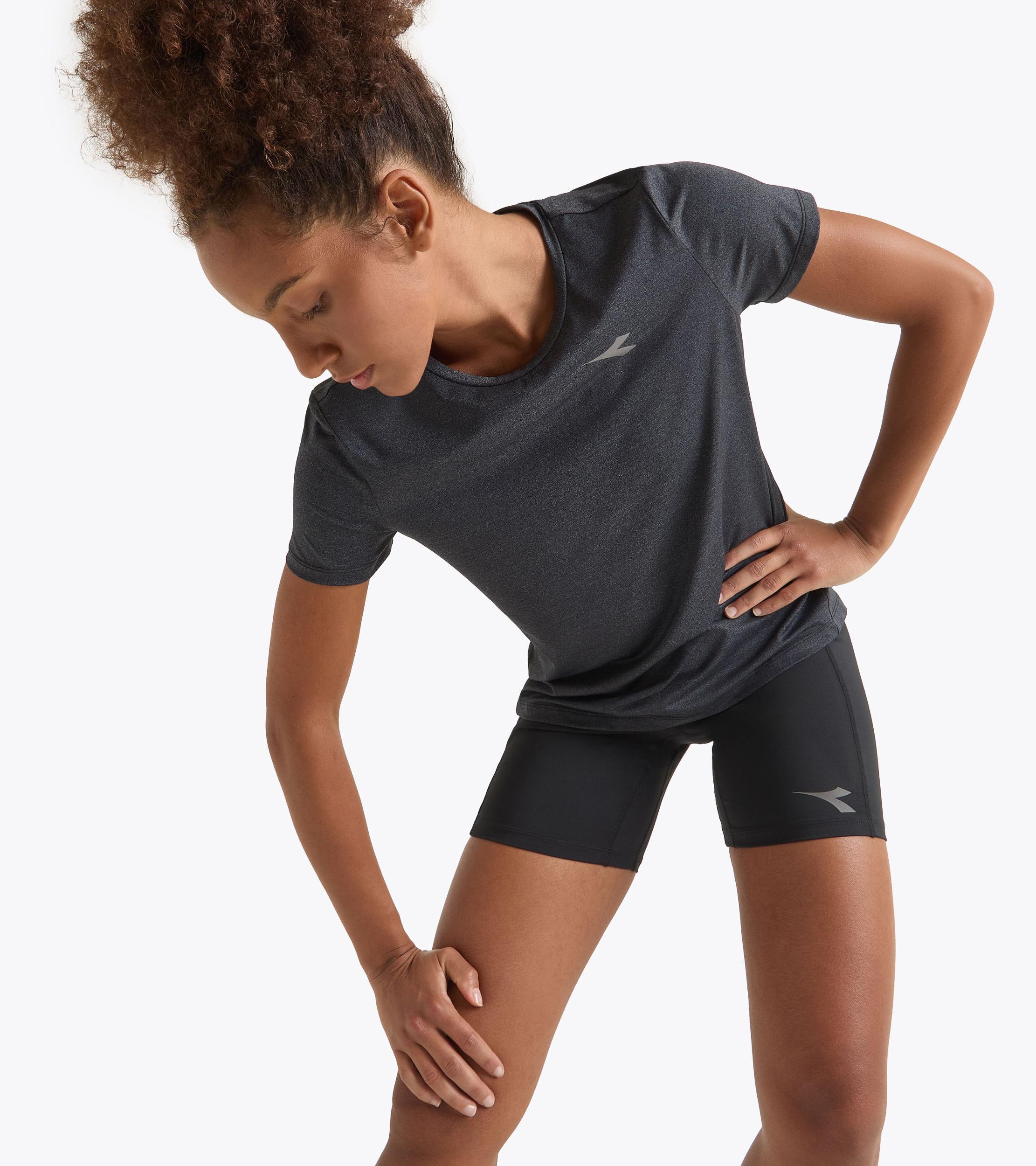 L. SS T-SHIRT TECH RUN CREW Product Image