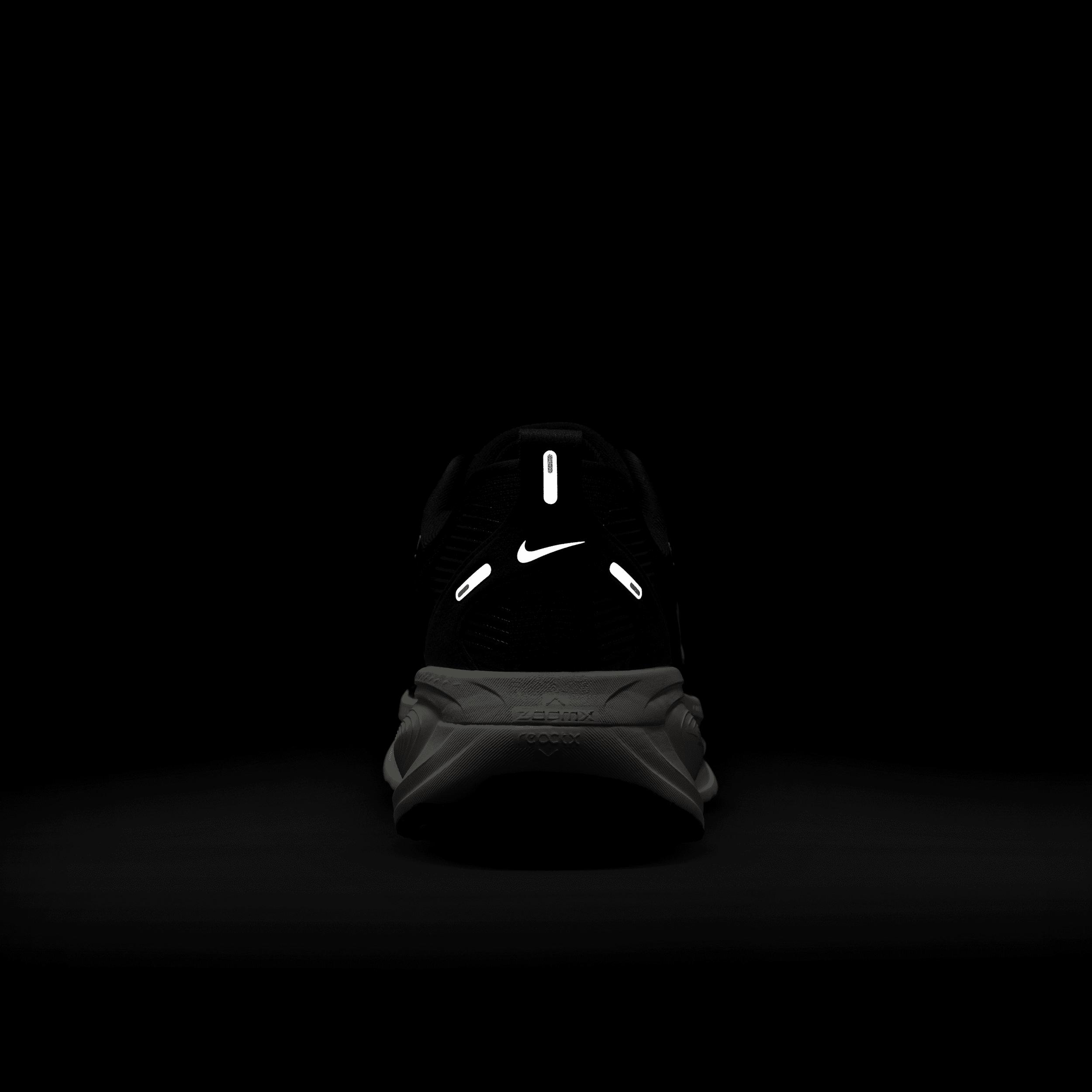 Nike Women's Vomero 18 Road Running Shoes Product Image