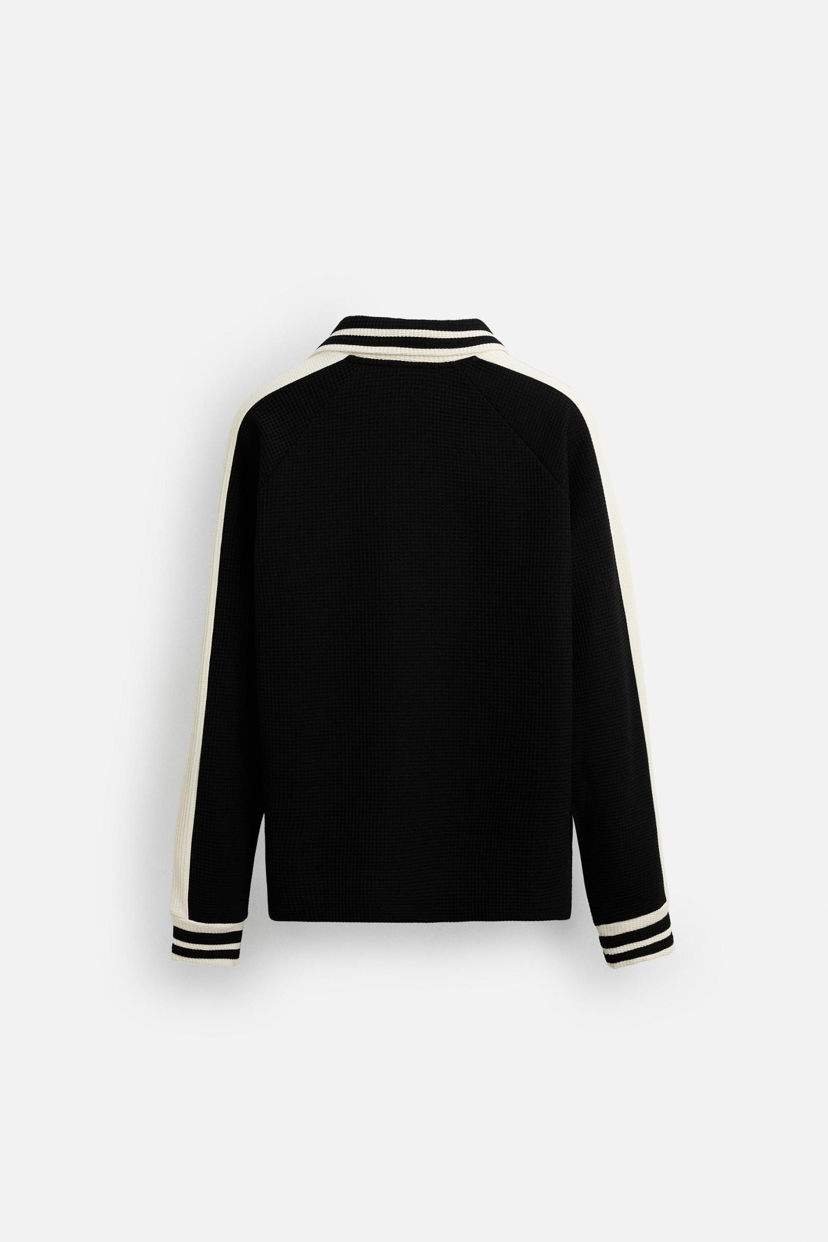 RETRO SOCCER TEXTURED SWEATSHIRT Product Image