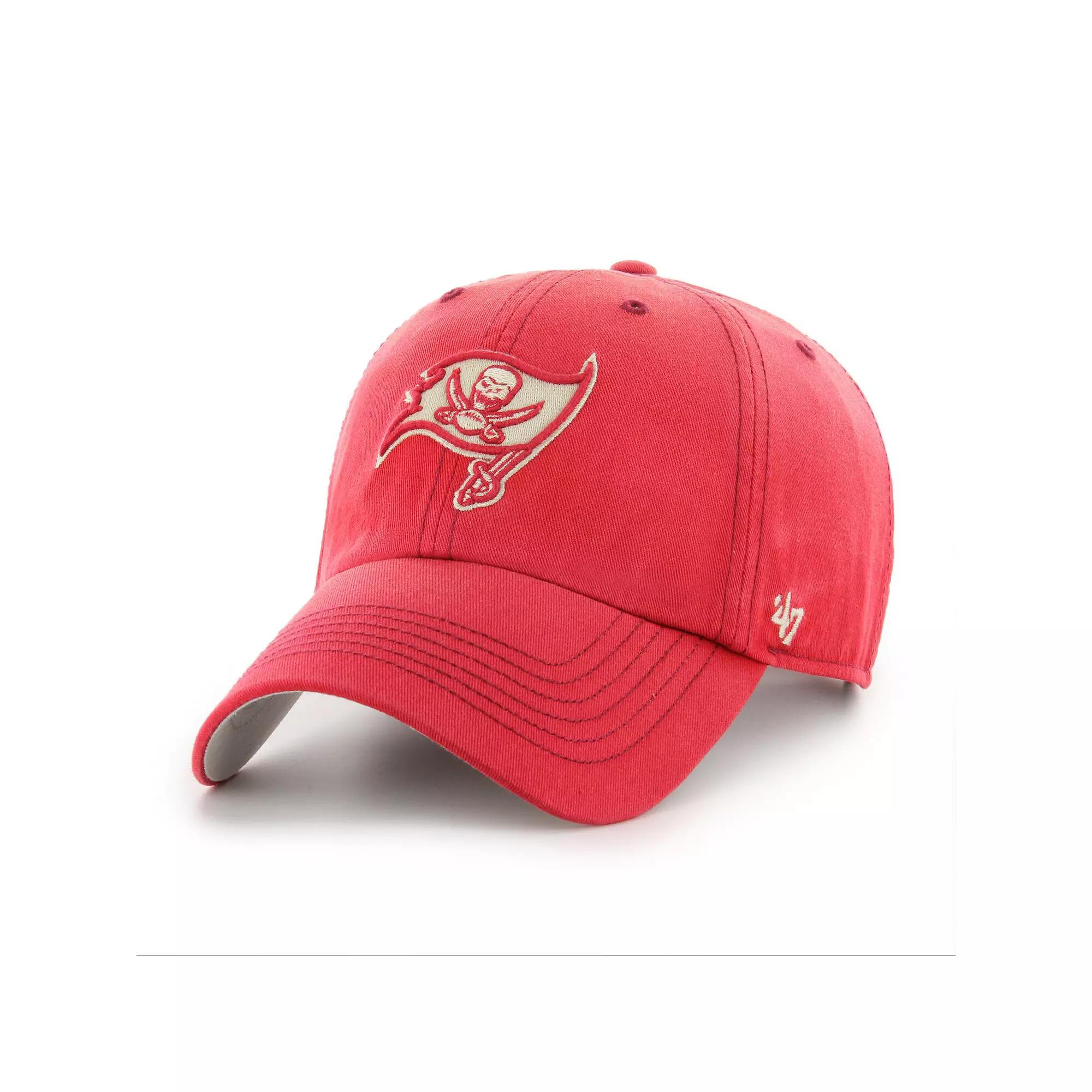Men's '47  Red Tampa Bay Buccaneers Dusted Relaxed Clean Up Adjustable Hat Product Image