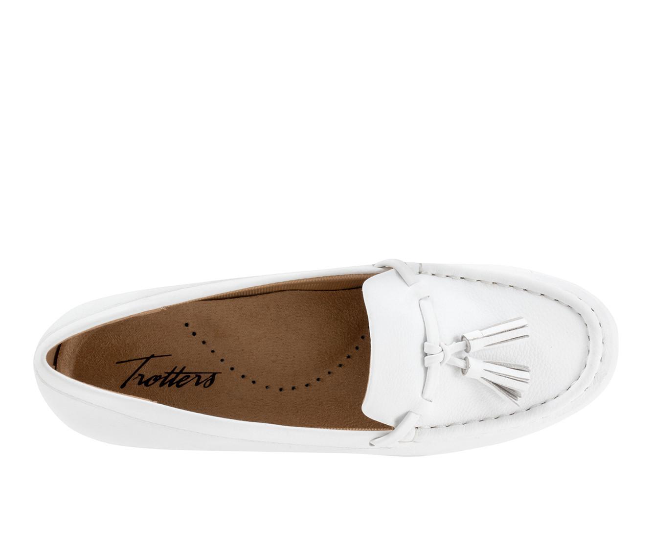Women's Trotters Dawson Moccasin Loafers Product Image