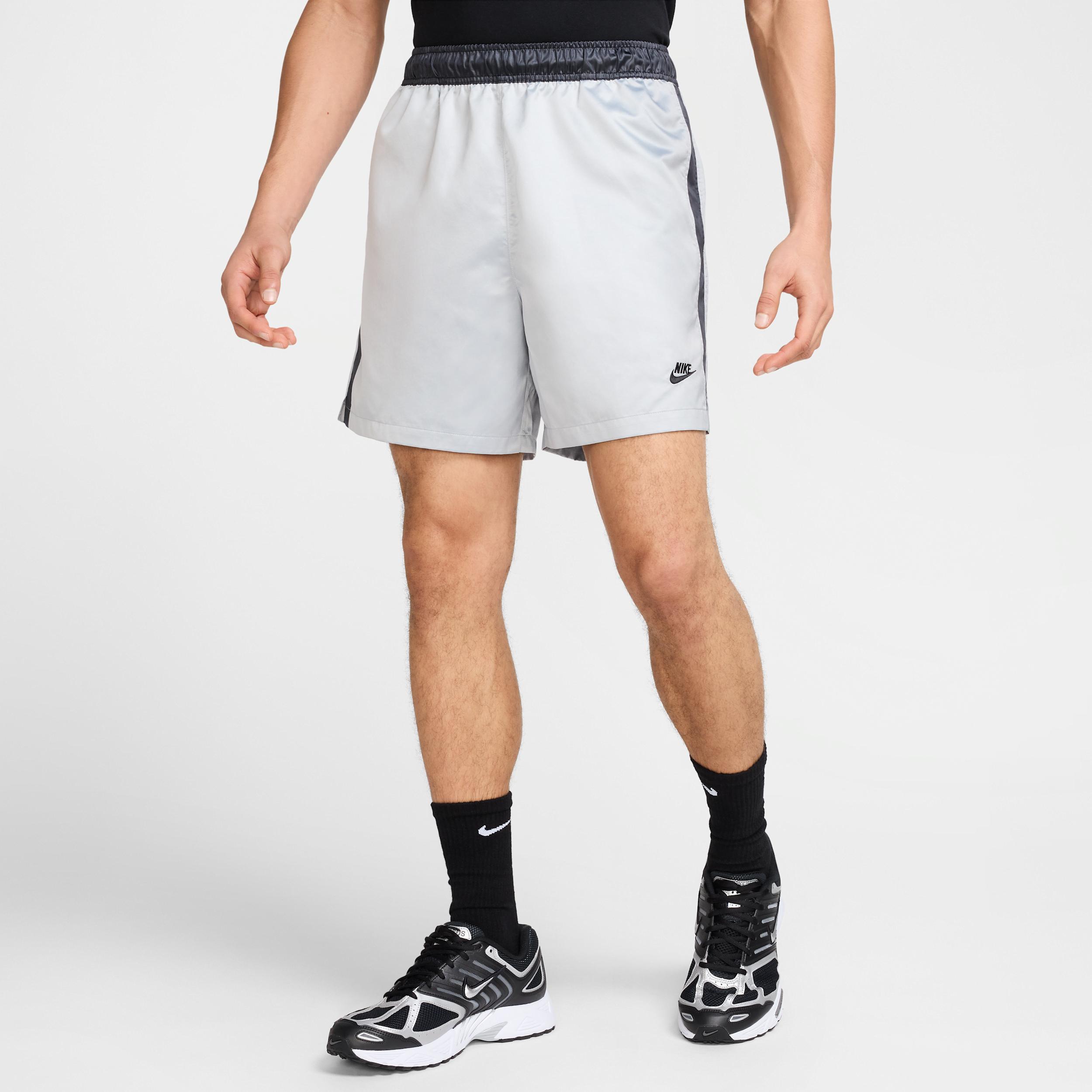 Mens Nike Sportswear Club Flow Football Shorts | HJ1952-077 Product Image