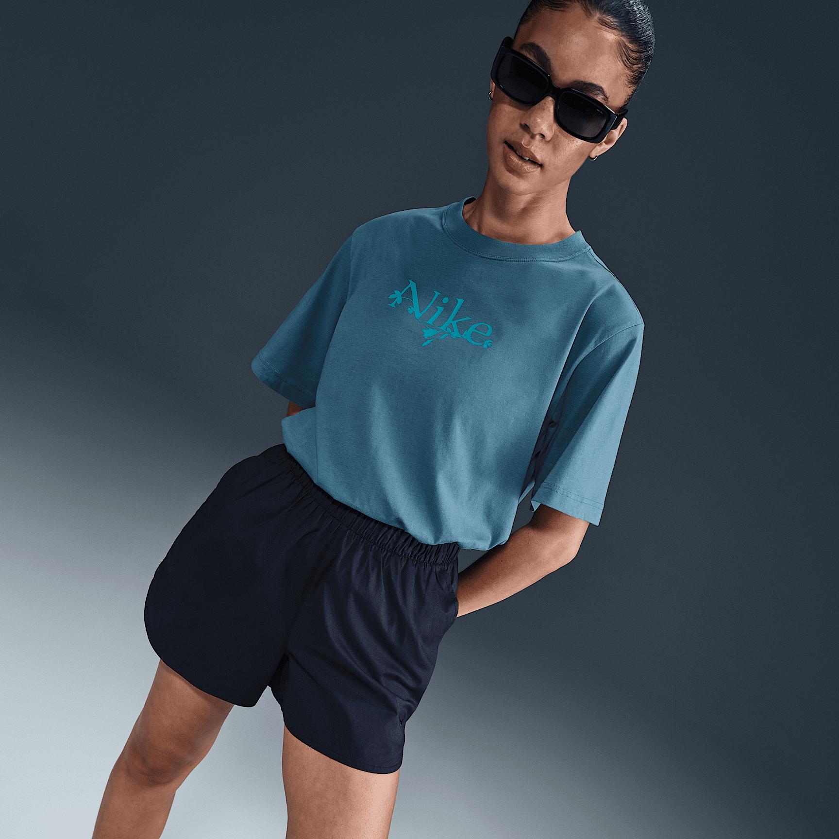 Nike Sportswear Women's Loose Short-Sleeve T-Shirt Product Image