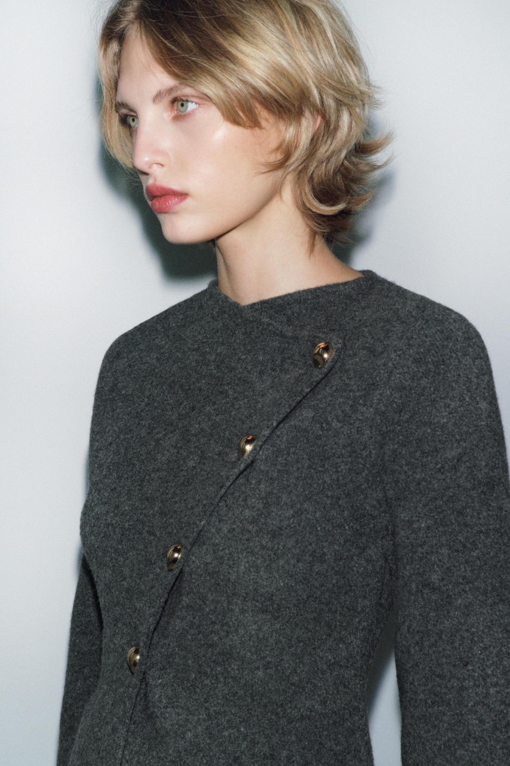 SMOOTH KNIT CARDIGAN Product Image