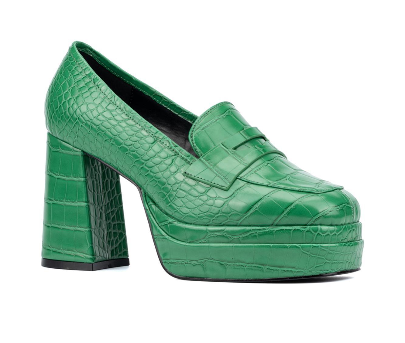 Women's Fashion to Figure Madelyn Wide Width Platform Loafer Product Image