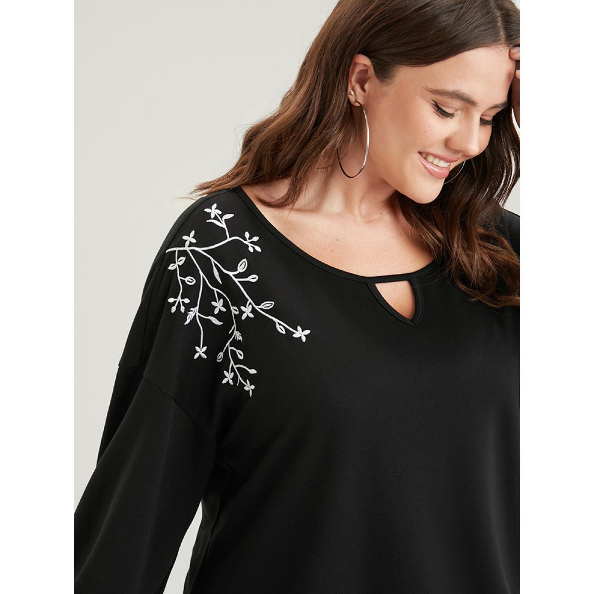 Plus Size Solid Plant Embroidered Keyhole Neck Sweatshirt Women Black Casual Embroidered Loose Round Neck Dailywear Sweatshirts BloomChic 26/4X Product Image