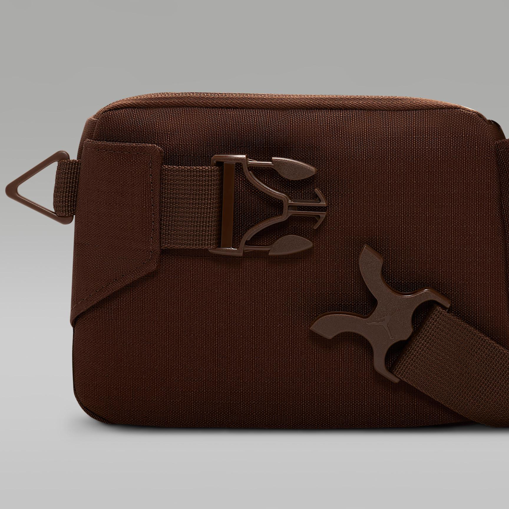 Jordan Franchise Crossbody Bag (2L) Product Image