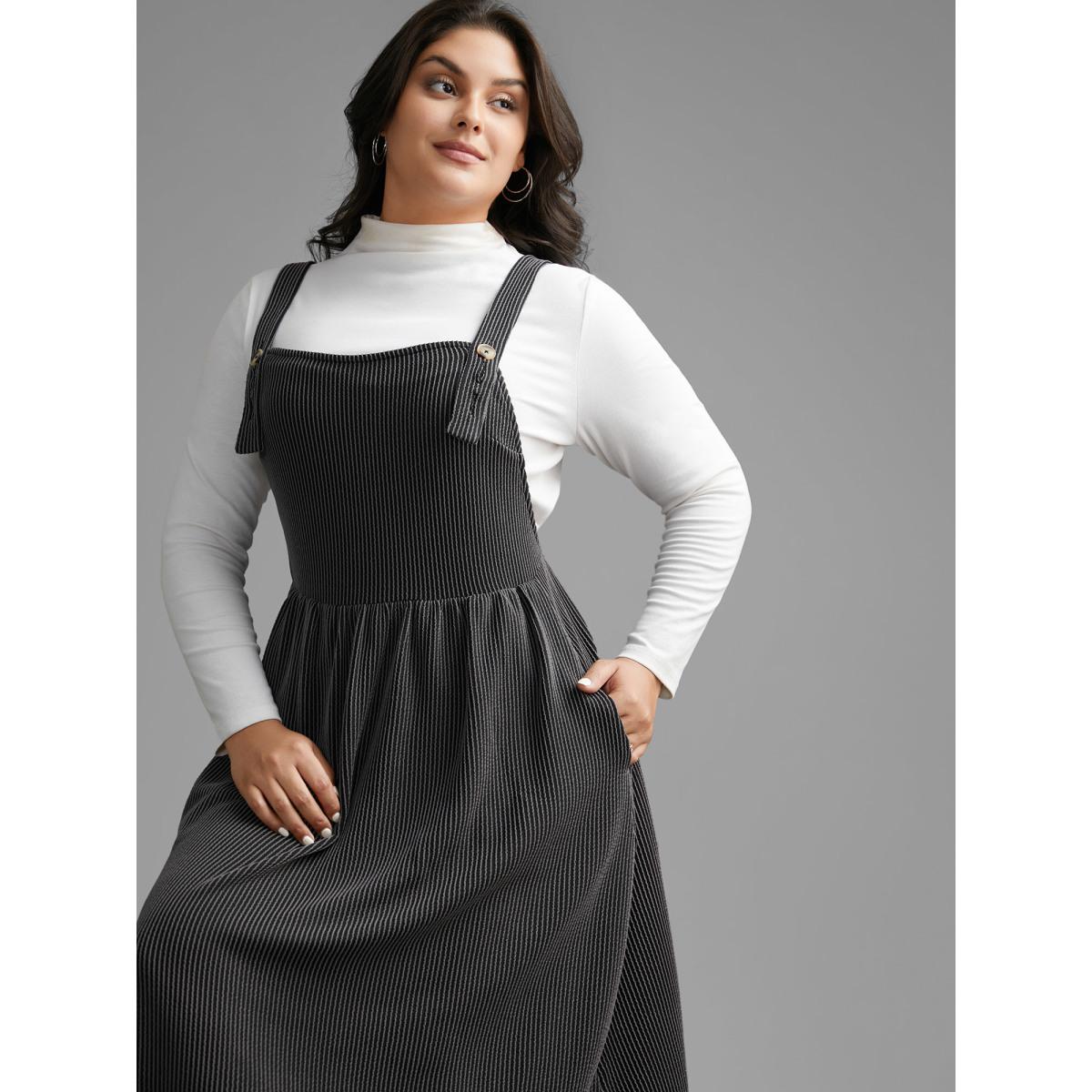 Plus Size Texture Square Neck Midi Dress Black Women Casual Texture Square Neck Sleeveless Curvy BloomChic 26/4X Product Image