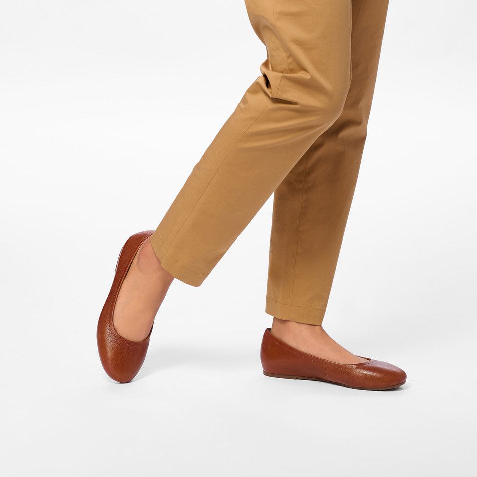 Promenade Flat Female Product Image