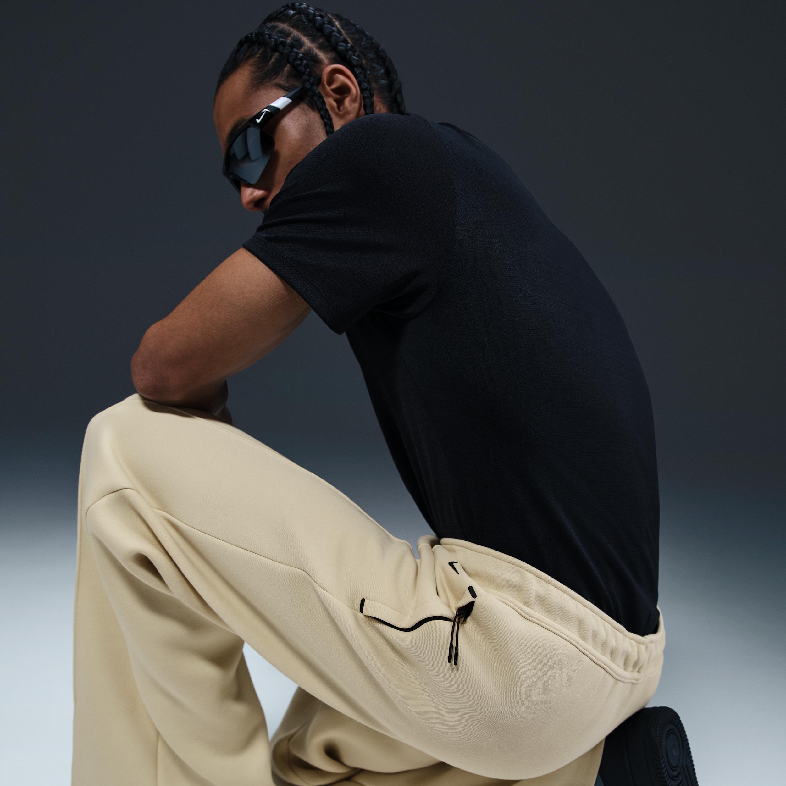 Nike Men's Tech Wide-Leg Fleece Pants Product Image