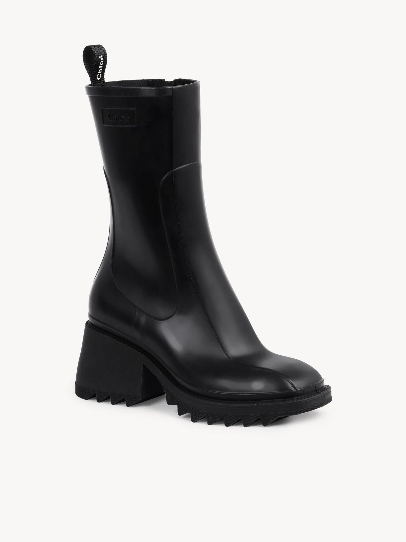 Betty rain boot Product Image