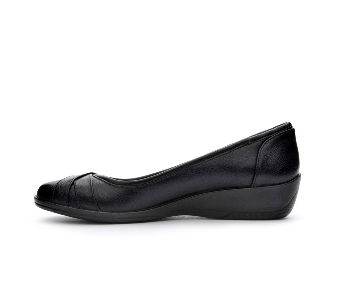 Women's LifeStride Iloyal Flats Product Image
