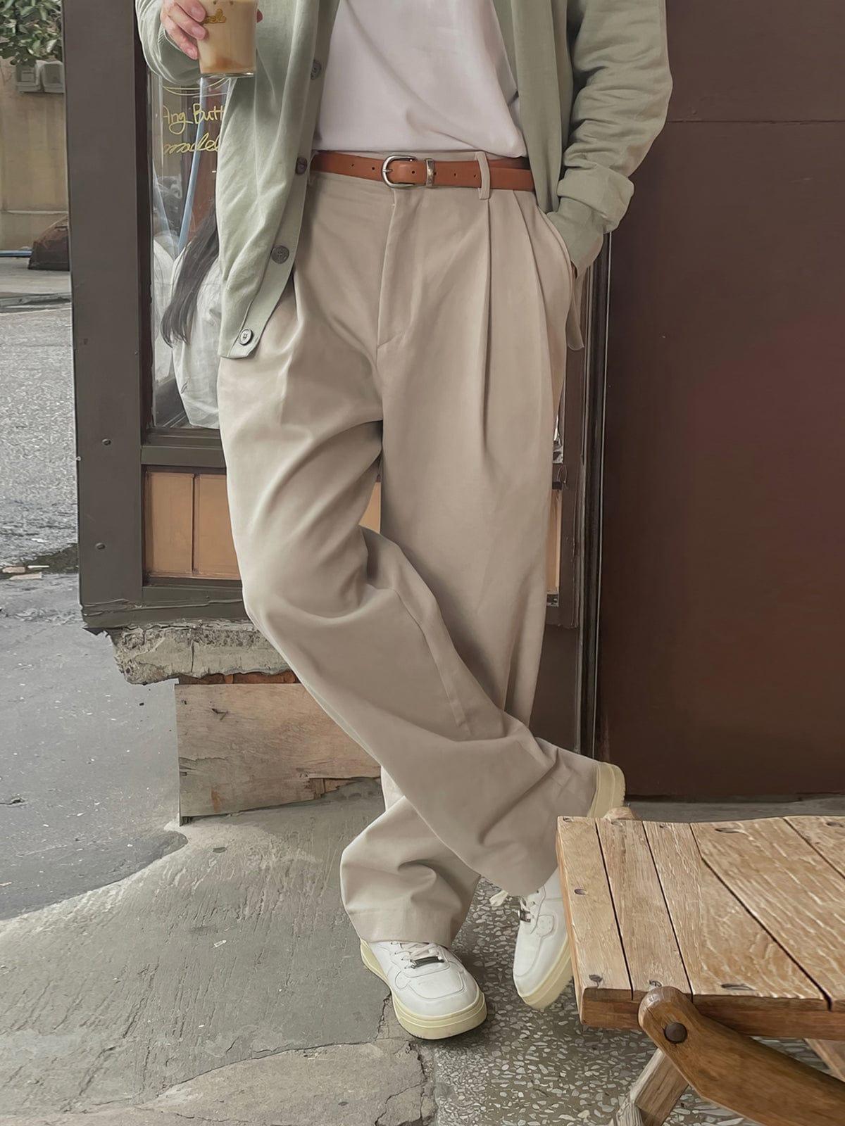 RT No. 13016 PLEATED CREAM STRAIGHT PANTS Product Image