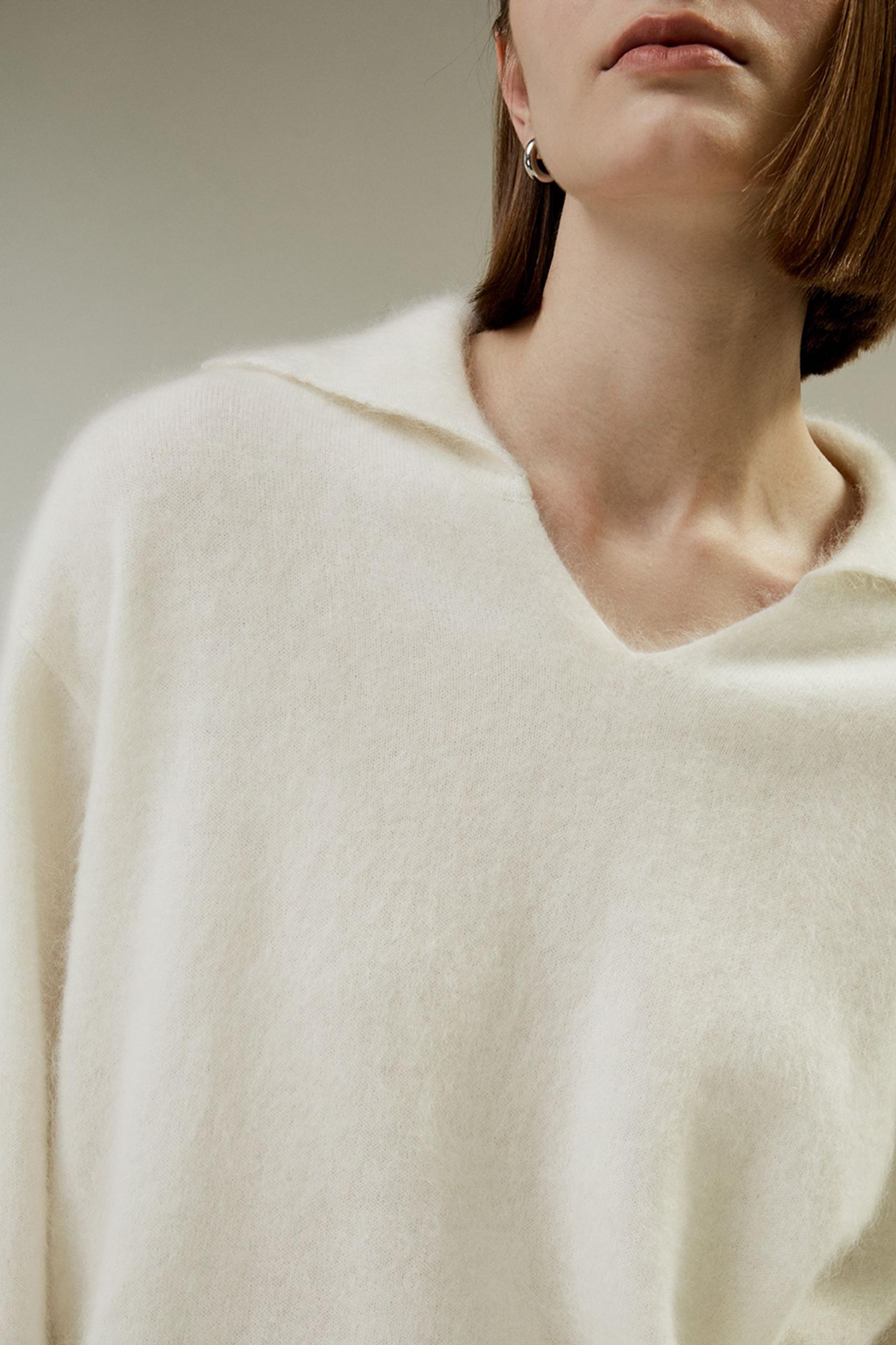 Daphne Sweater Product Image